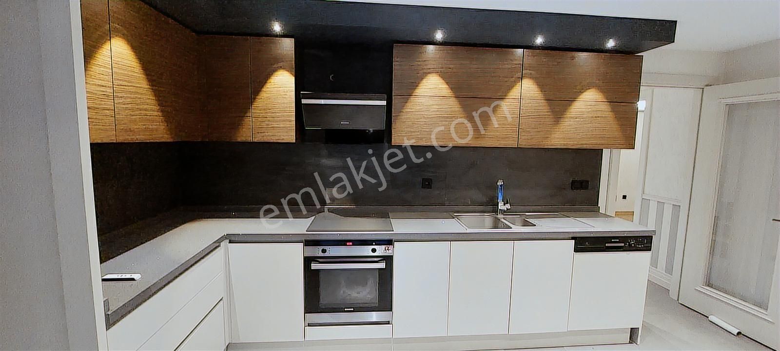 Avcılar Caddebostan Projesinde 150m2 Lüks Bahçeli Dubleks Daire - Görsel 13