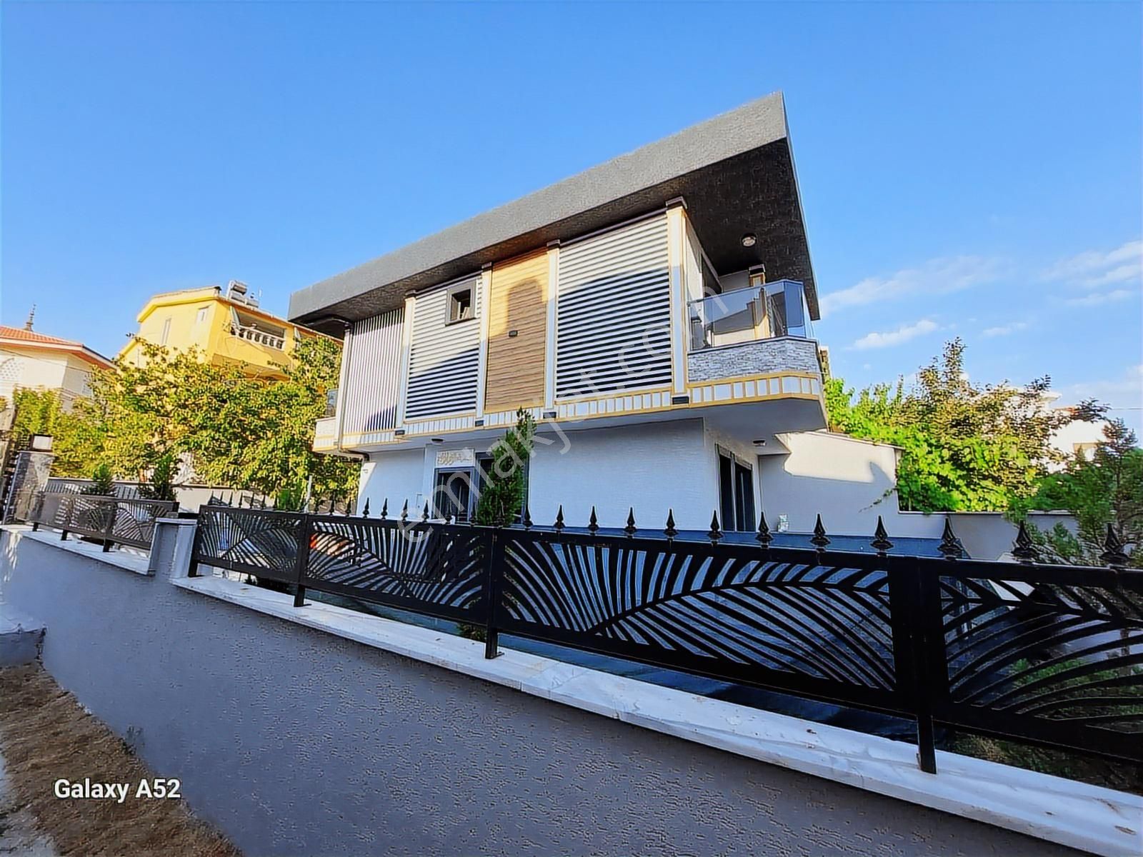 Mega Yapıdan Yeniçiftlikte Merkezi Konum İskanlı Lüx Villa - Görsel 5