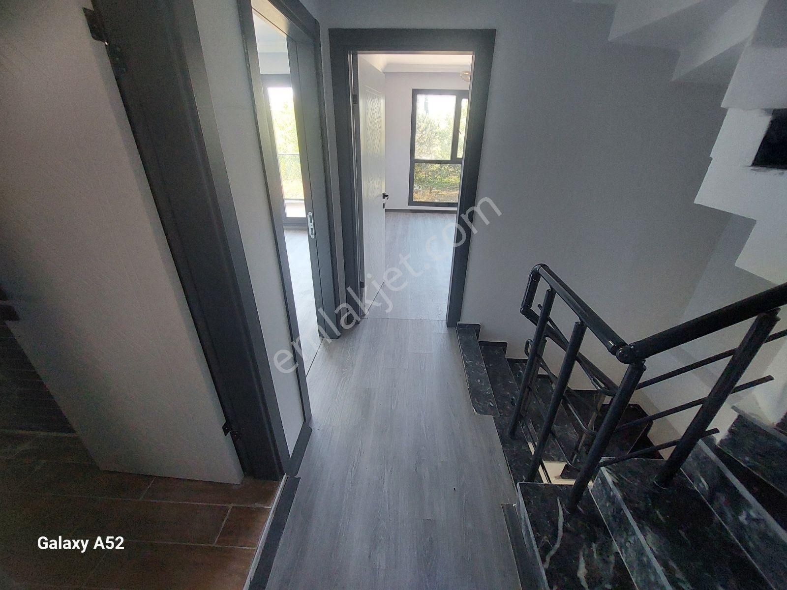 Mega Yapıdan Merkezi Konum Barbekülü Geniş Oturum 4+1 Lüx Villa - Görsel 27