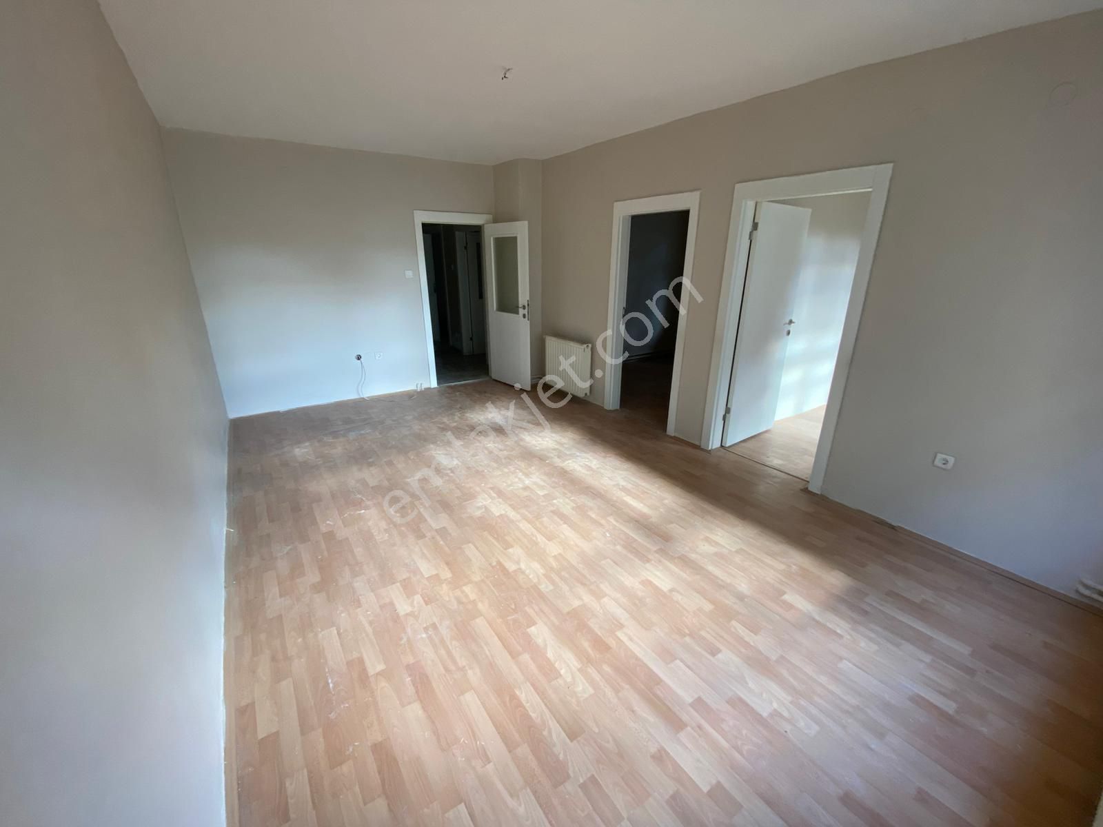 Refik Saydam Cad. Yakını 3+1 Altında Daire Olan Y.giriş - Görsel 12