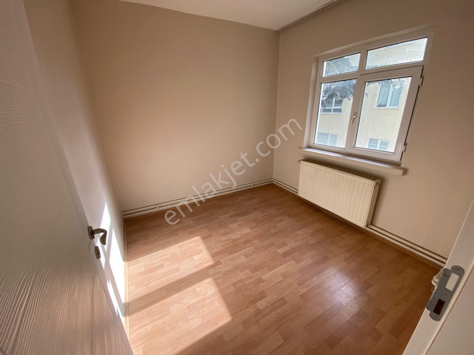 Refik Saydam Cad. Yakını 3+1 Altında Daire Olan Y.giriş - Görsel 2