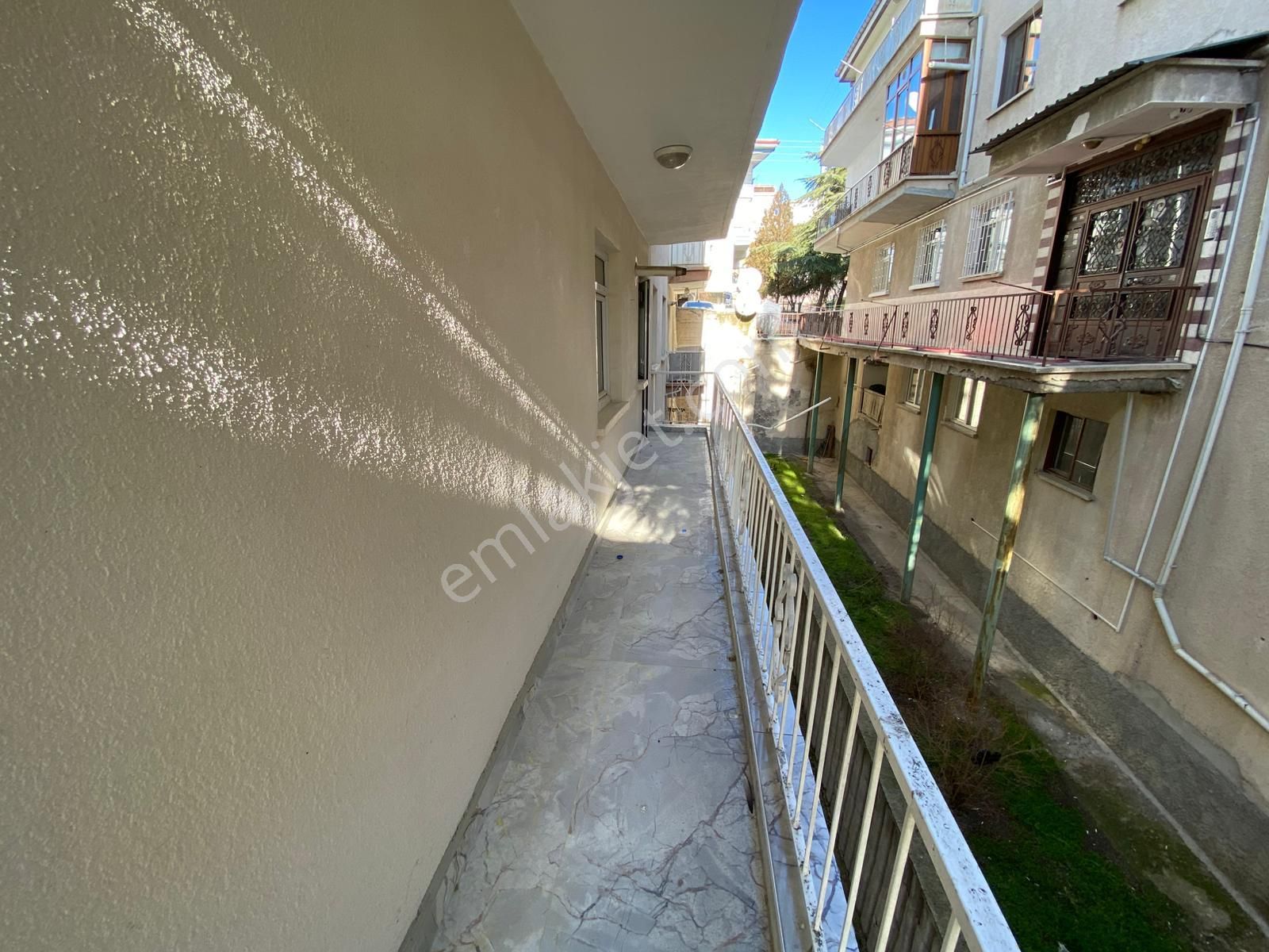 Refik Saydam Cad. Yakını 3+1 Altında Daire Olan Y.giriş - Görsel 17