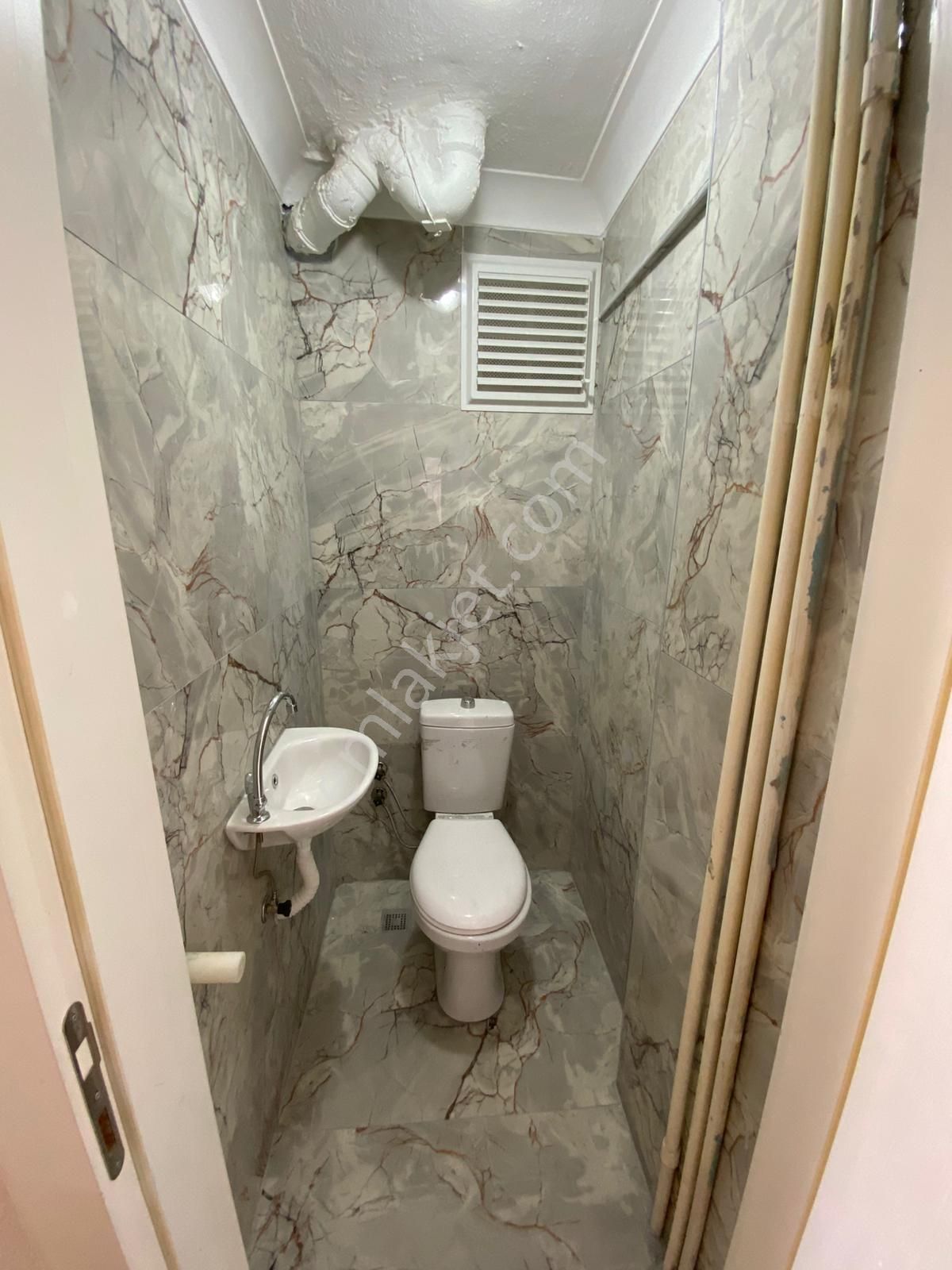 Refik Saydam Cad. Yakını 3+1 Altında Daire Olan Y.giriş - Görsel 20