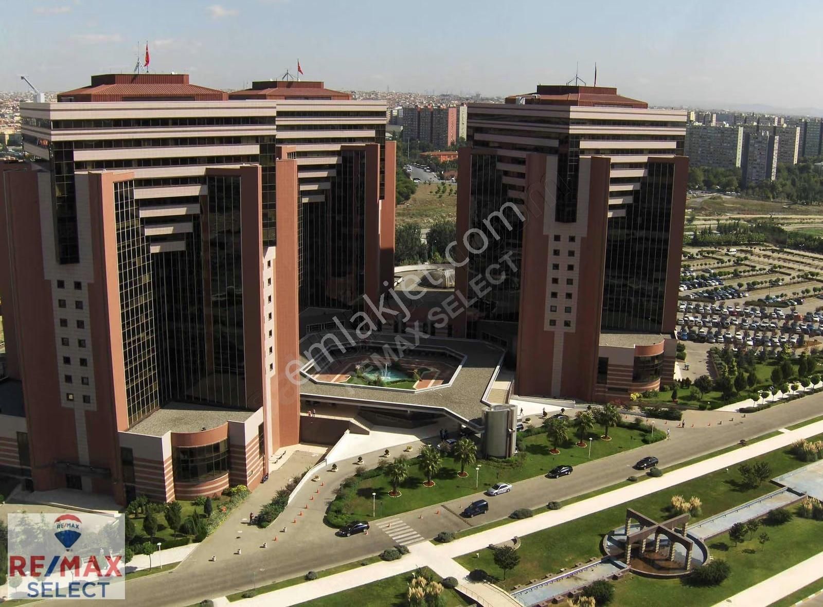 Dünya Ticaret Merkezi Egs De 575 M2 Satılık Dükkan