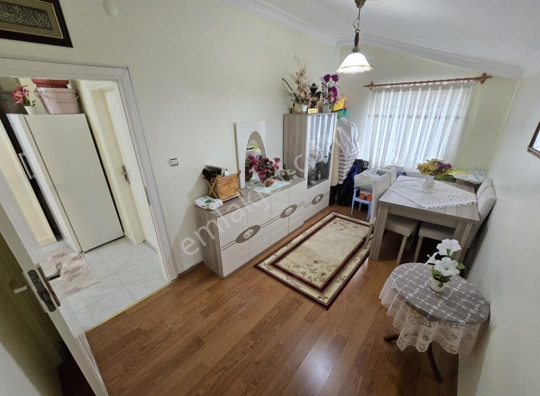 Pamuklar'da Özel İşçilikli Kapalı Çift Teras Balkonlu 5+1 Dublex - Görsel 19