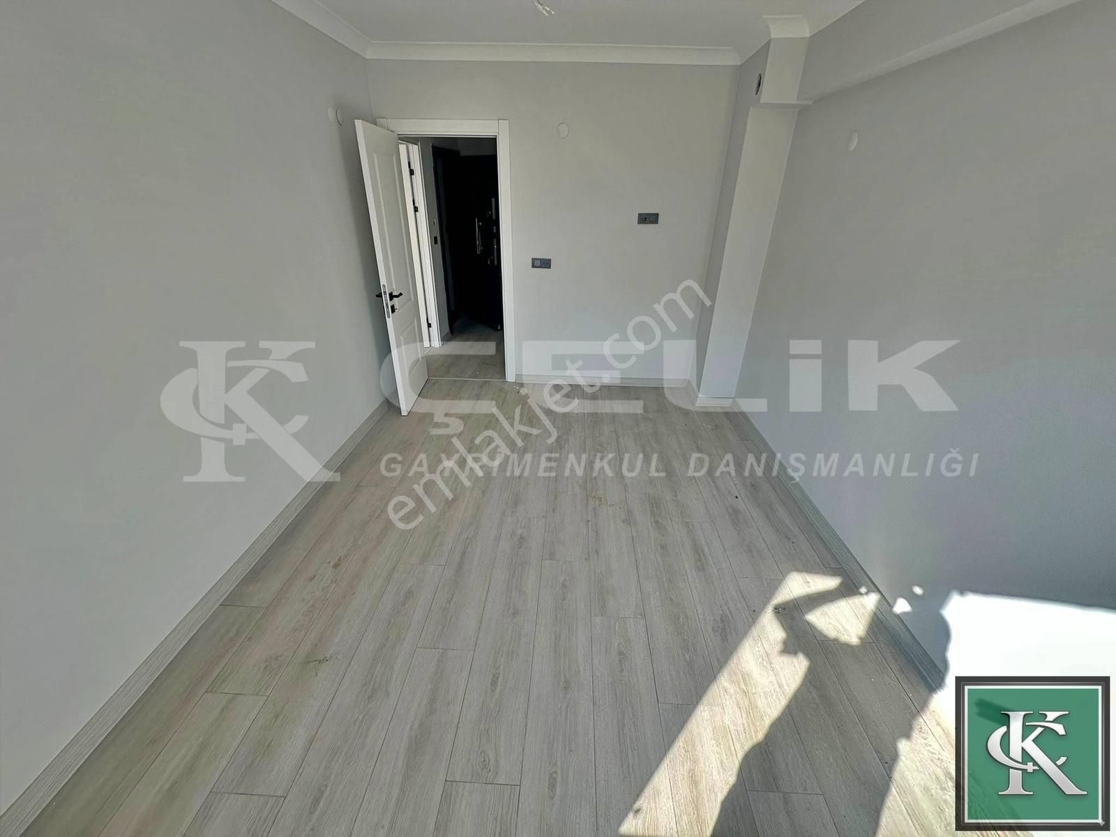 Çelik Emlaktan Merkezi Konum Da Arakat Ön Cephe Kiralık Daire!! - Görsel 18