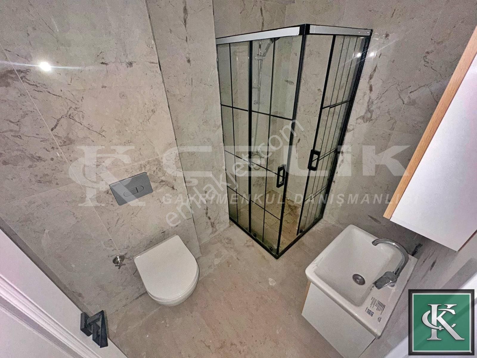 Çelik Emlaktan Merkezi Konum Da Arakat Ön Cephe Kiralık Daire!! - Görsel 28