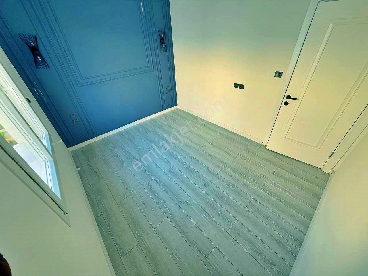 Uytun'dan Gürede Sitede Çift Teraslı Bahçeli 5+1 Satılık Villa - Görsel 13