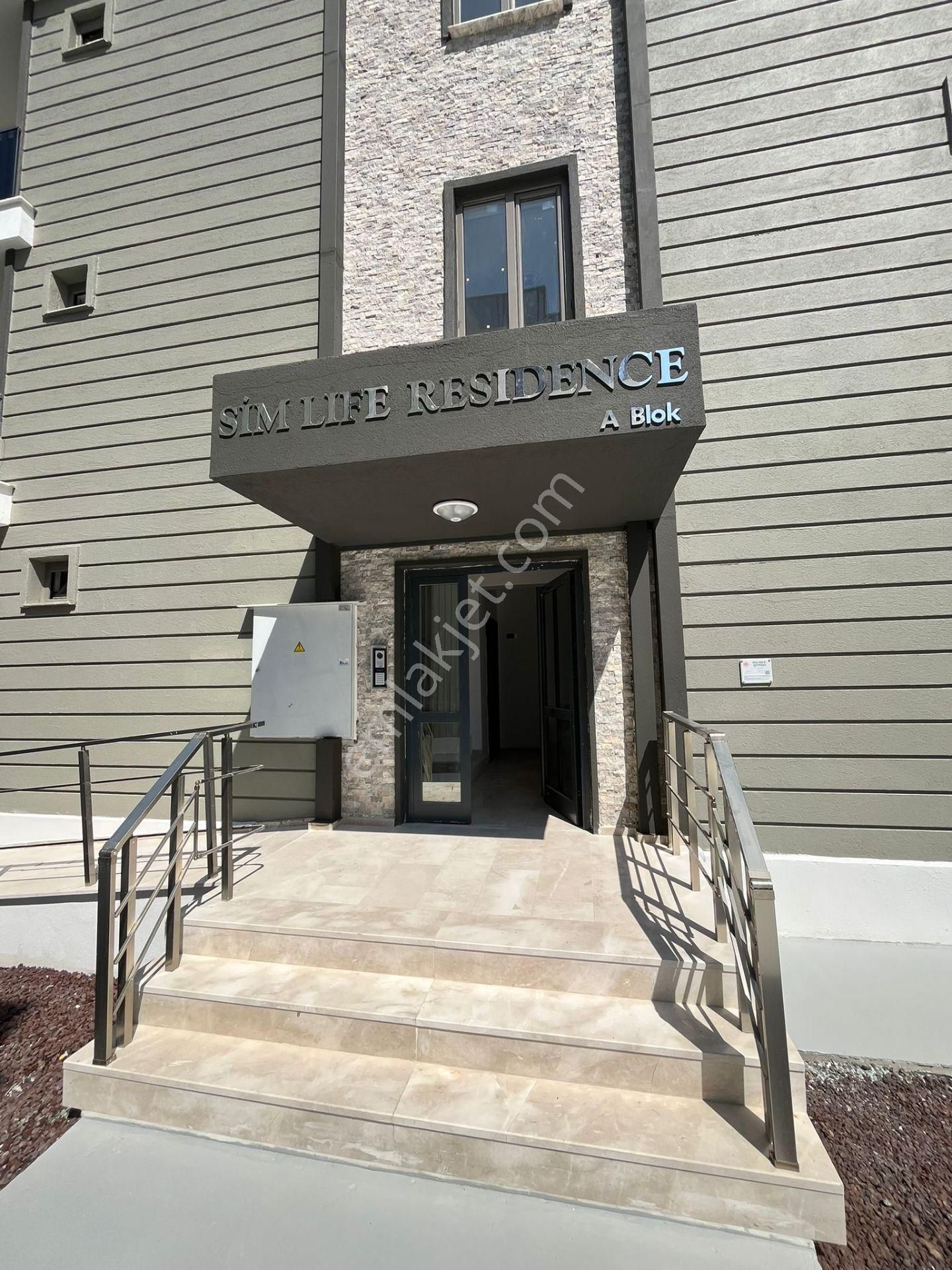 Site İçi Lüx Eşyasız Satılık Daire - Görsel 5