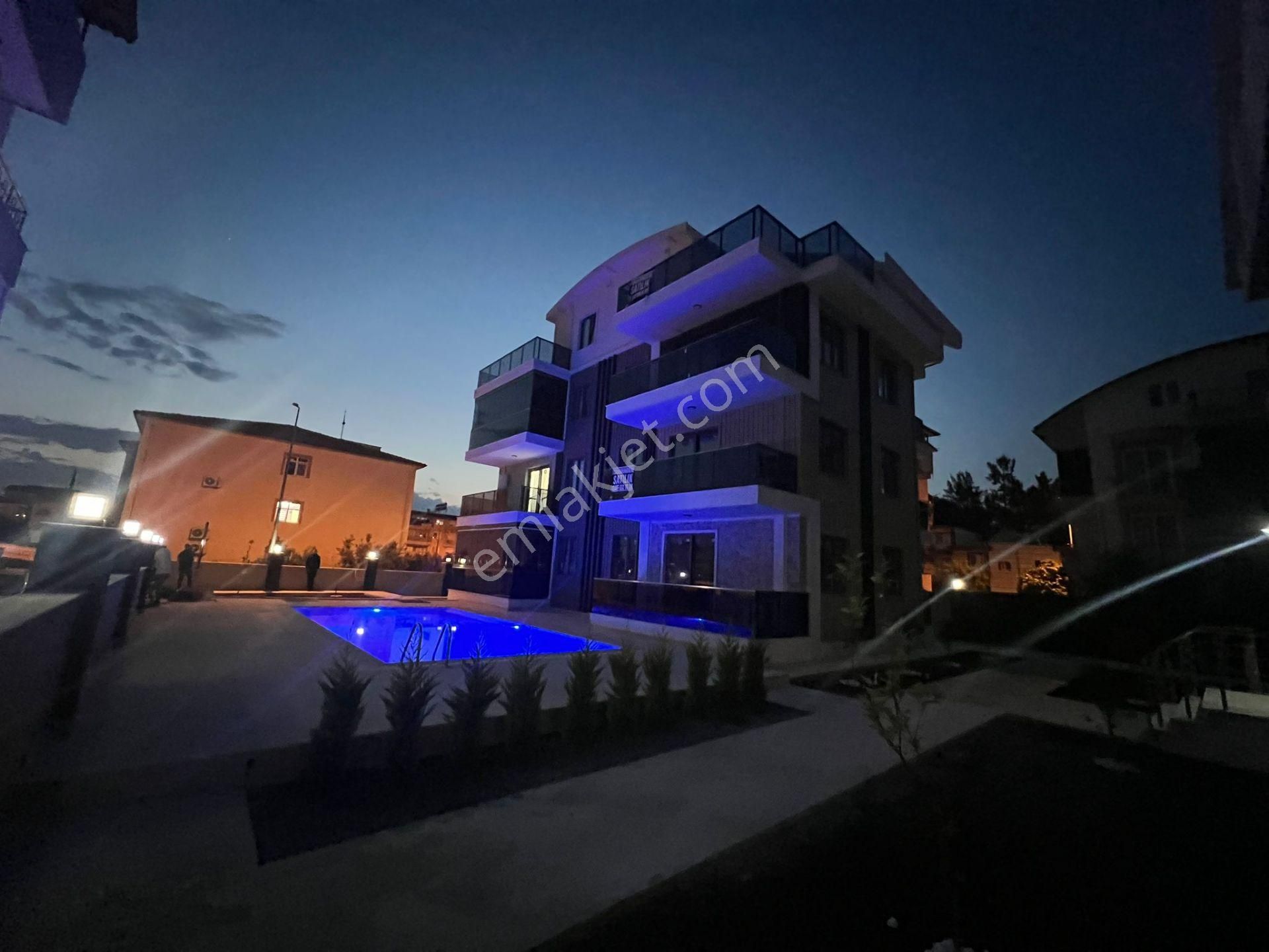 Site İçi Lüx Eşyasız Satılık Daire - Görsel 9