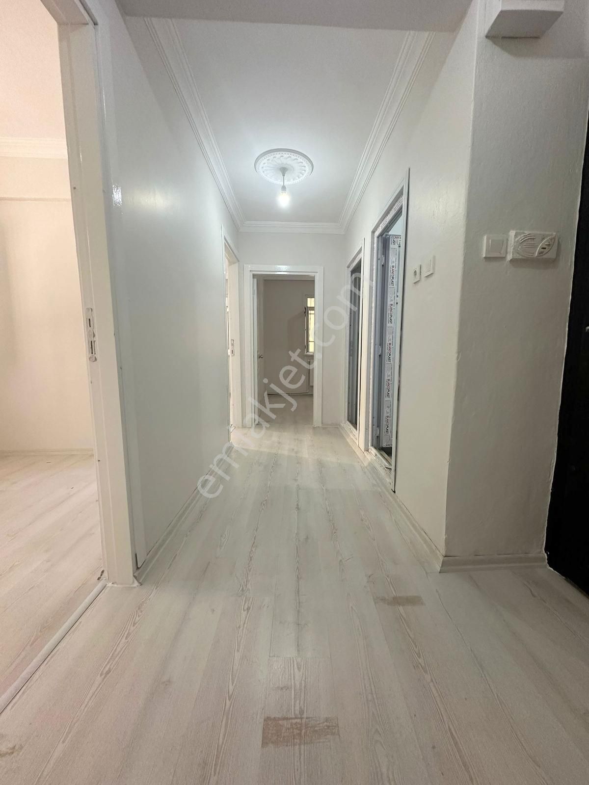 İsa Gayrimenkulden Masrafsız Yatırımlık Hisseli 2+1 Yüksek Giriş - Görsel 12