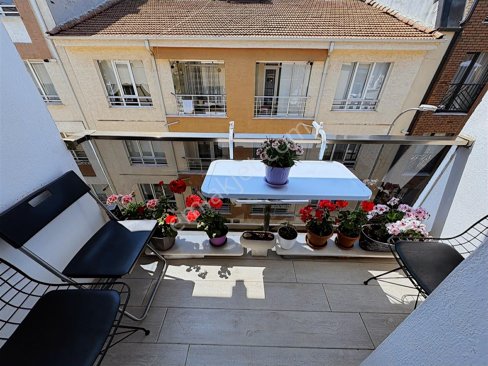 Oscar'dan Güllük'te İçi Full Yenilenmiş Balkonlu 3+1 - Görsel 12