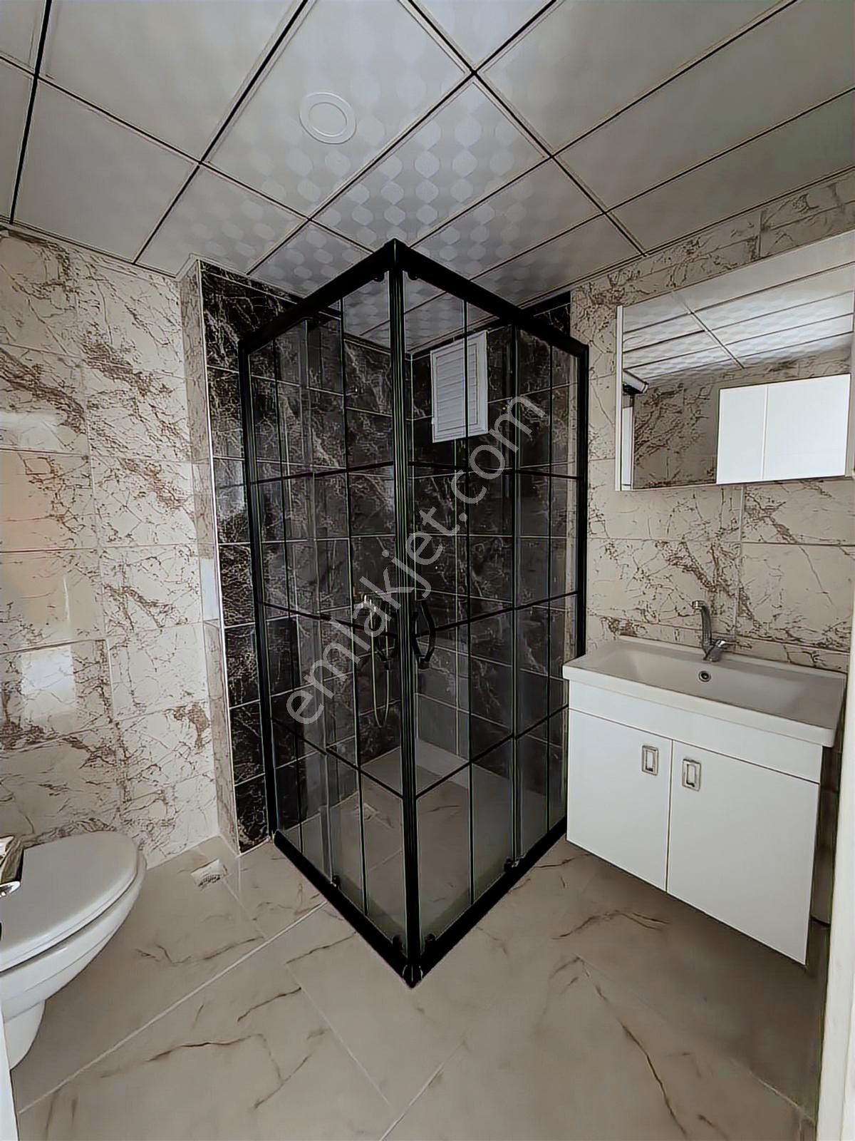 Oscar Emlak'tan Balkonlu Ayrı Mutfaklı Geniş 1+1 - Görsel 12