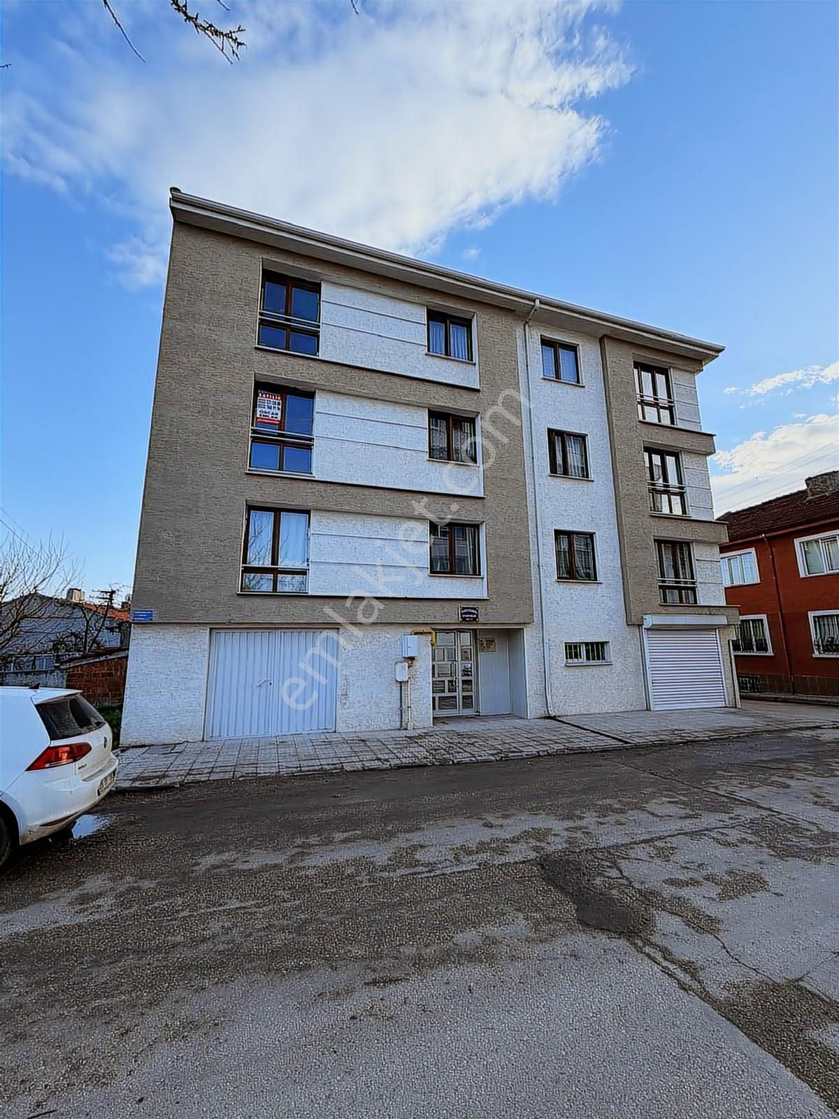 Oscar Emlak'tan Bursa Caddesi Yakını Ara Kat 1+1 - Görsel 8