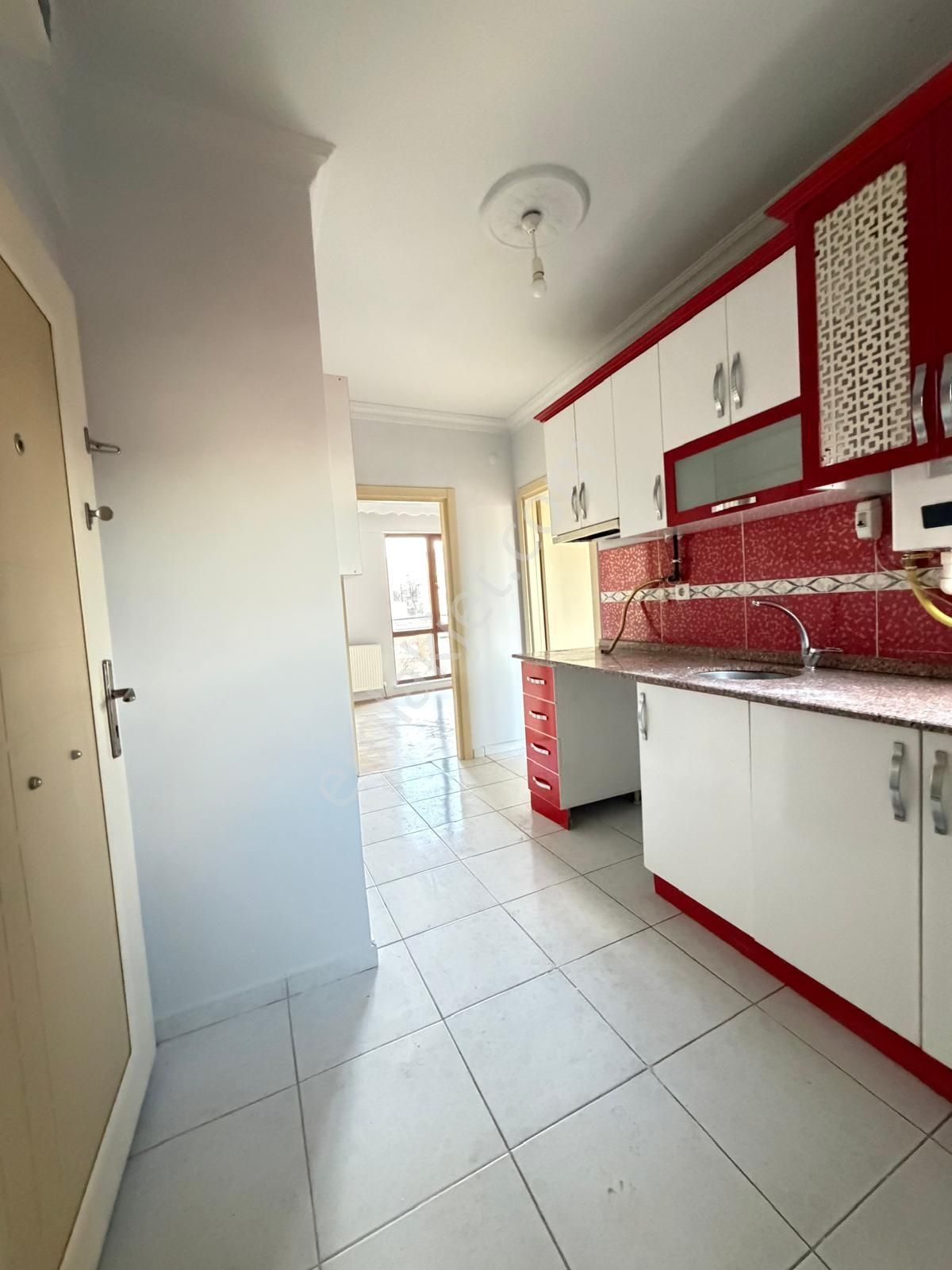 Oscar Emlak'tan Bursa Caddesi Yakını Ara Kat 1+1 - Görsel 10