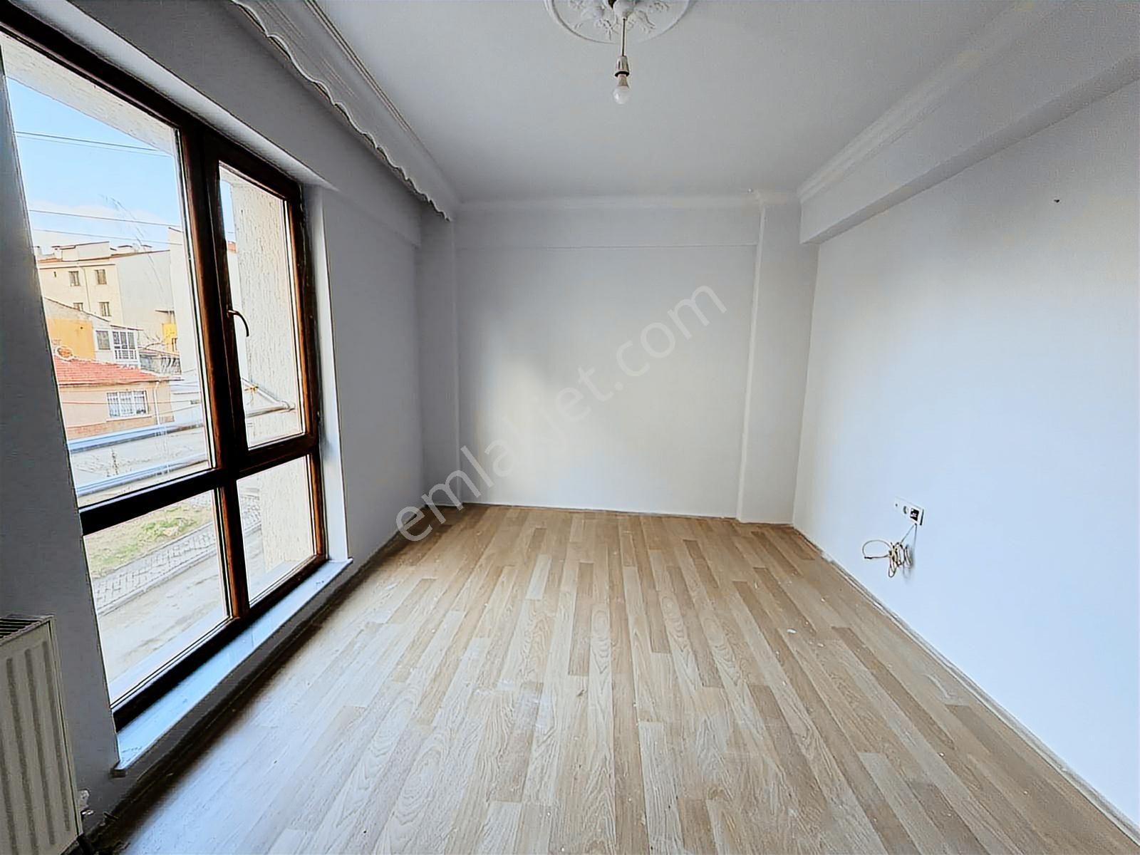 Oscar Emlak'tan Bursa Caddesi Yakını Ara Kat 1+1 - Görsel 6