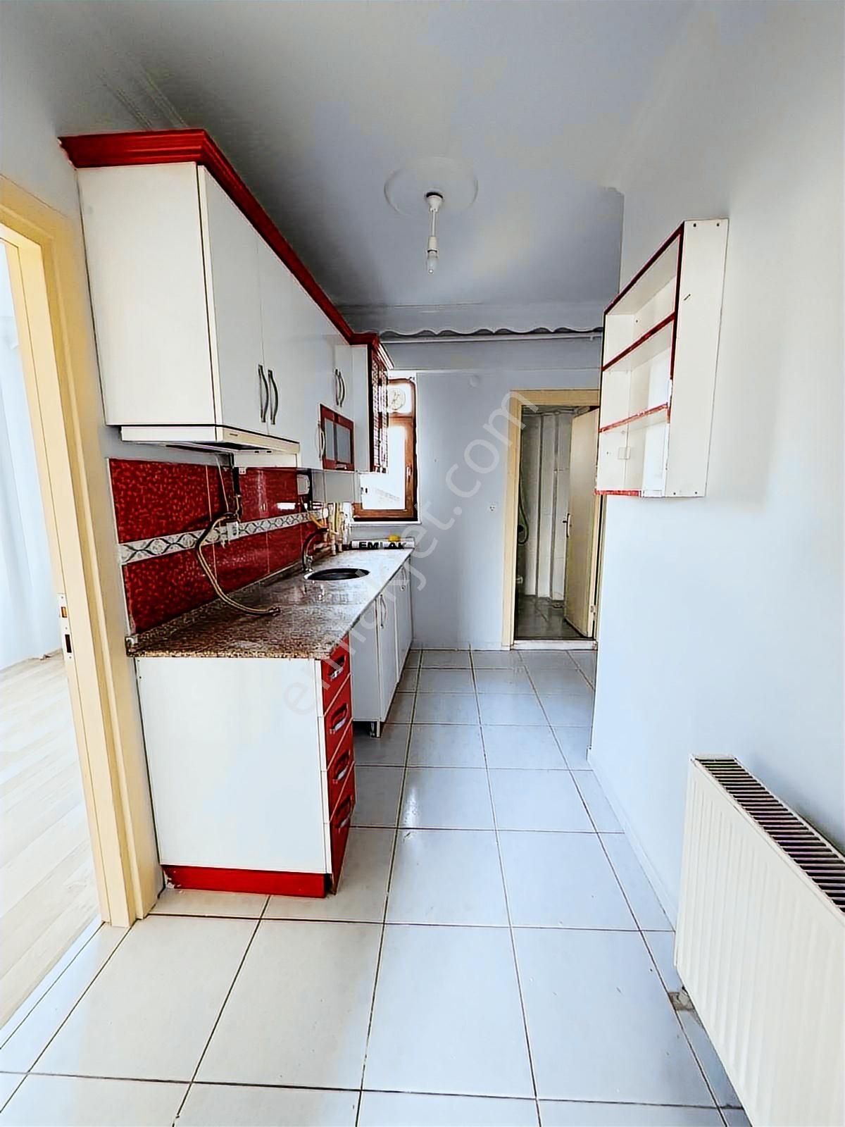 Oscar Emlak'tan Bursa Caddesi Yakını Ara Kat 1+1 - Görsel 9