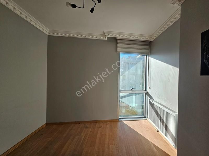 Beylikdüzü Yakuplu İş Merkezi Katnda Kiralık 2+1 Daire - Görsel 4