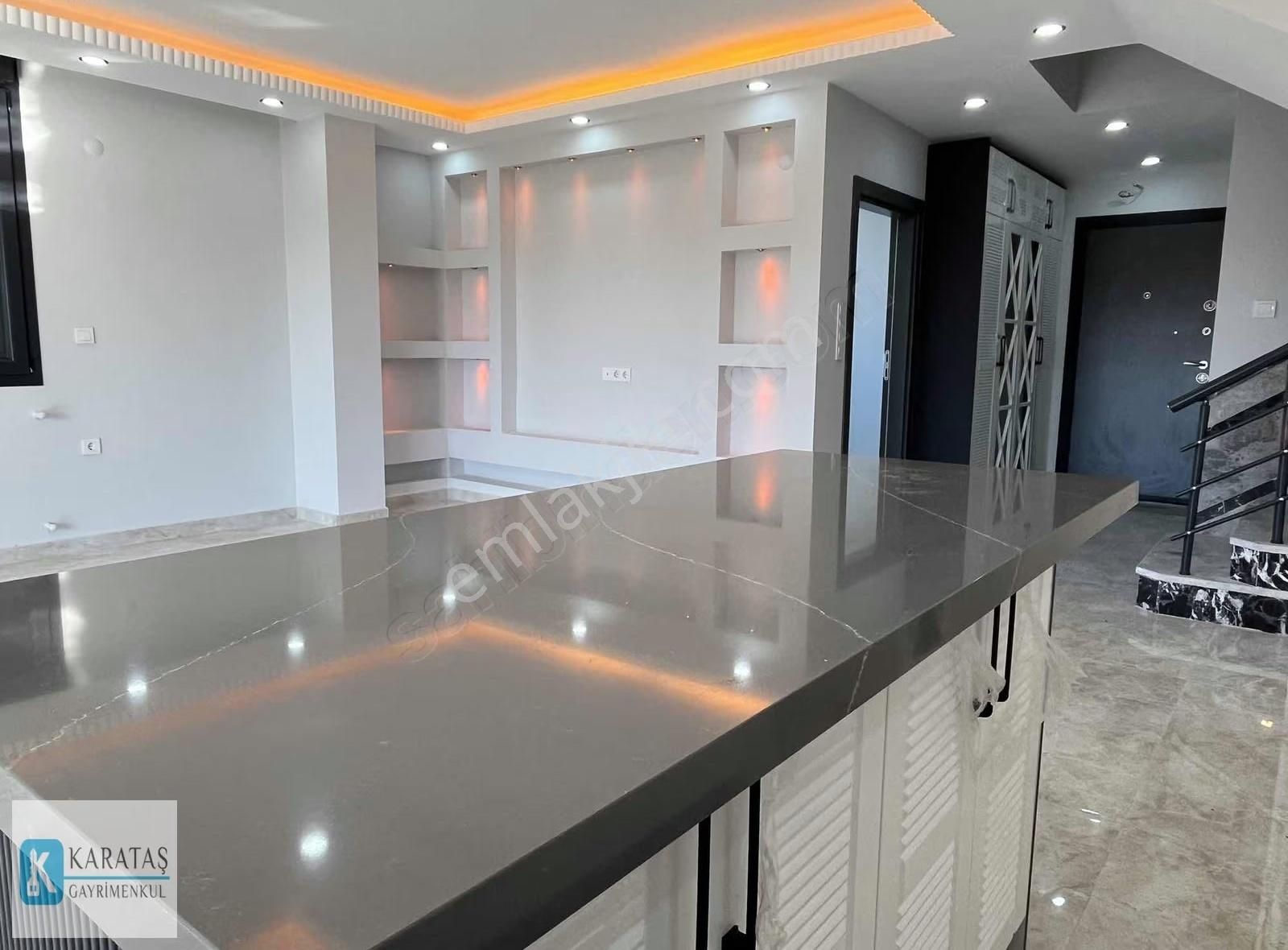 Altınova Sahilde Alt Katında Ekstra Odalı 4+1 Müstakil Parsel - Görsel 19