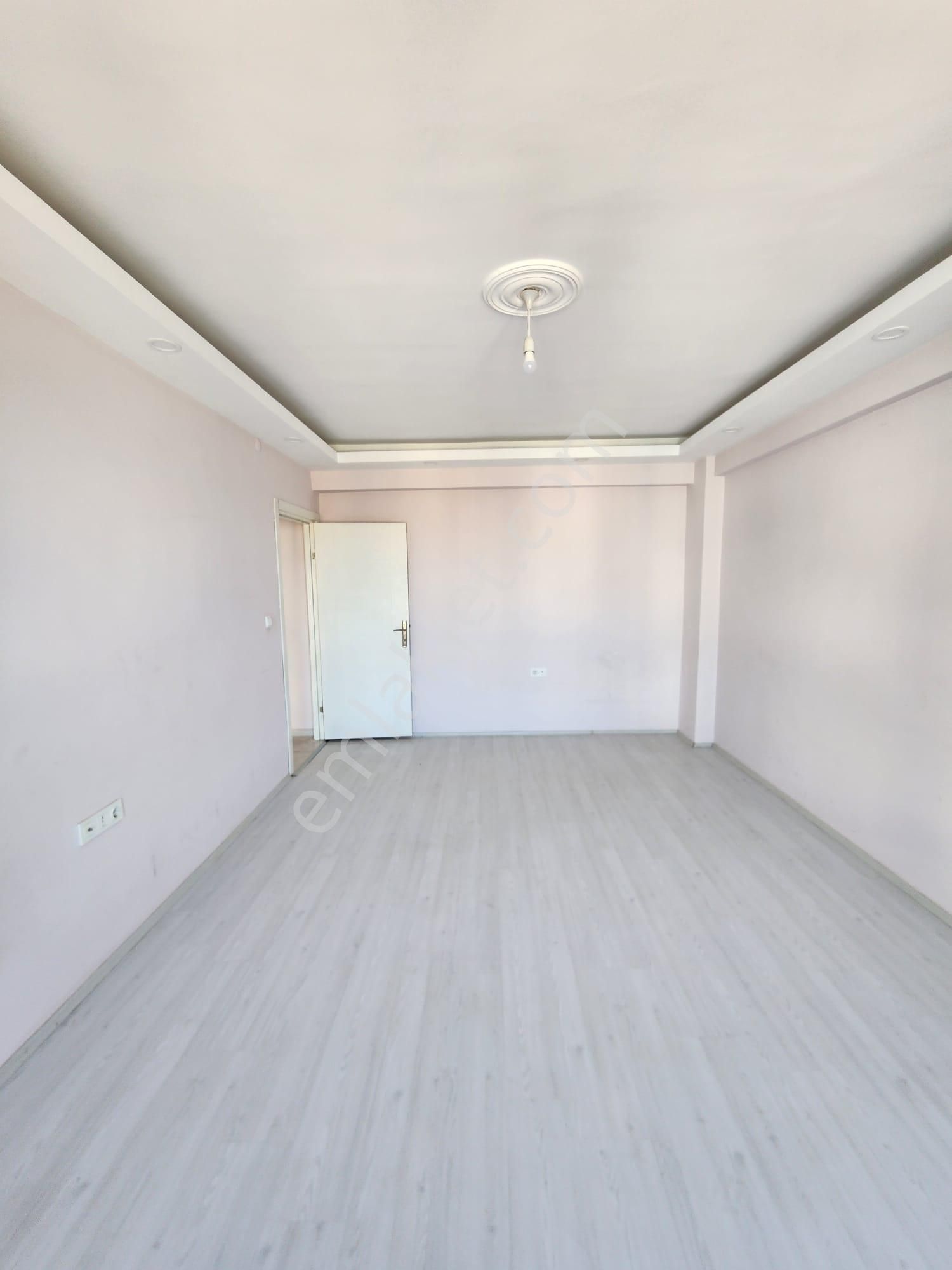 🌞🏘️ Sütlüce’de • Aydınlık Ve Ulaşım Avantajlı 2+1! • 98 M2 • İskanlı • Balkonlu 🚶‍♂️📍 (d245) - Görsel 2
