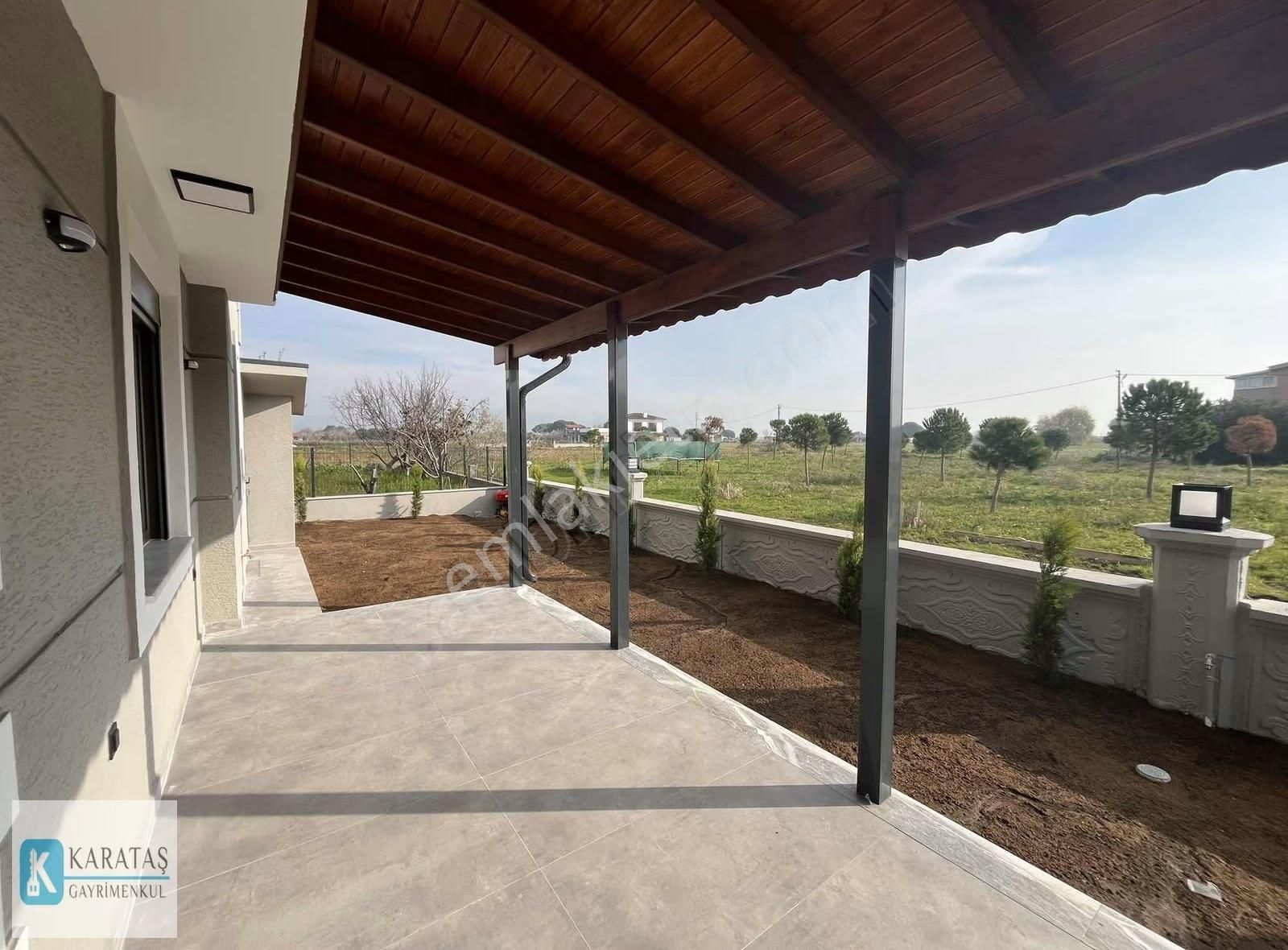 Altınova Sahilde Müstakil Bahçeli Lüks 4+1 Sıfır Villa - Görsel 19