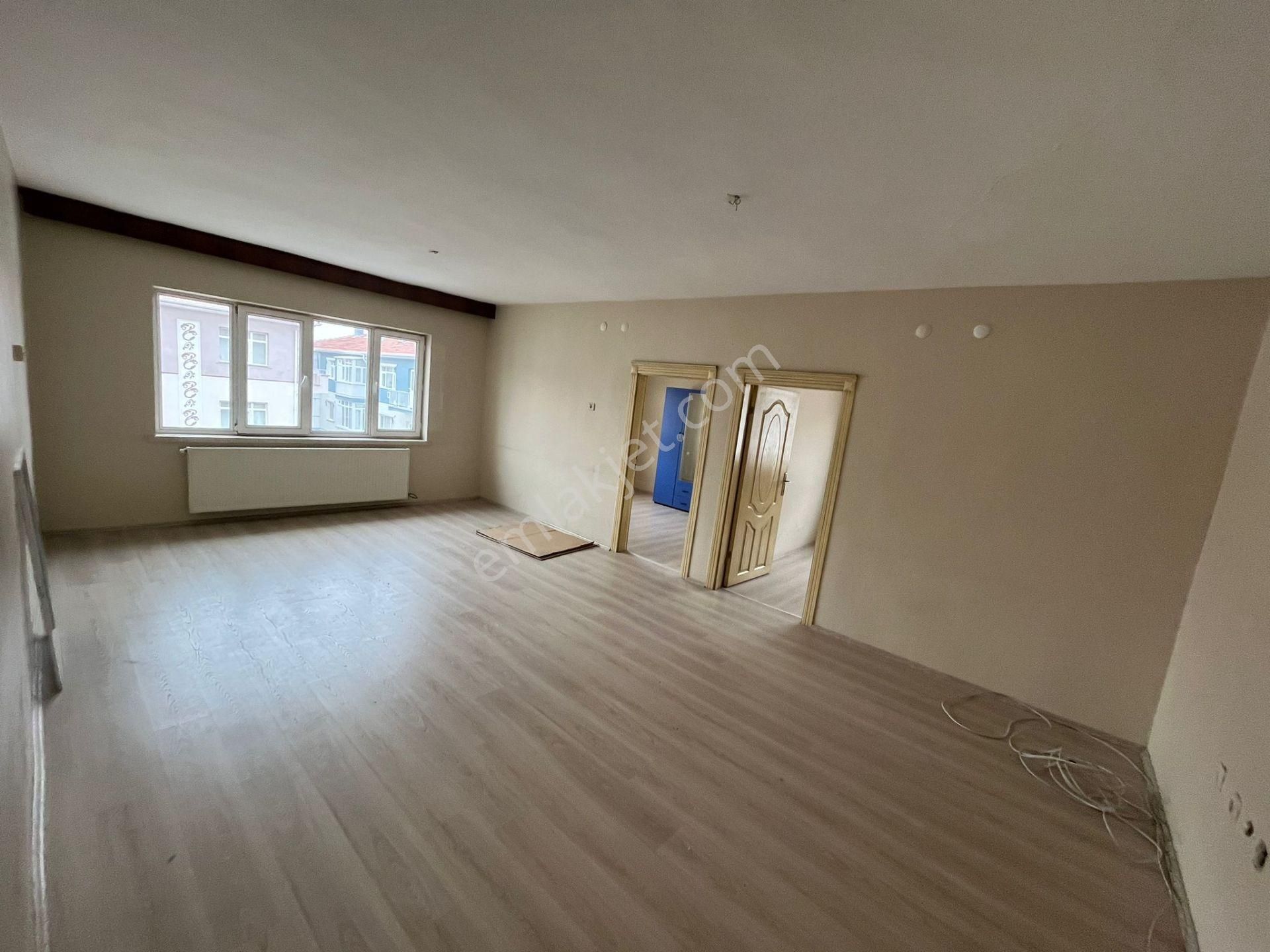 M.ç. Emlaktan Maraşal Çakmak Mahallesinde Merkeze Yakın 3+1 Ön Cephede. - Görsel 9