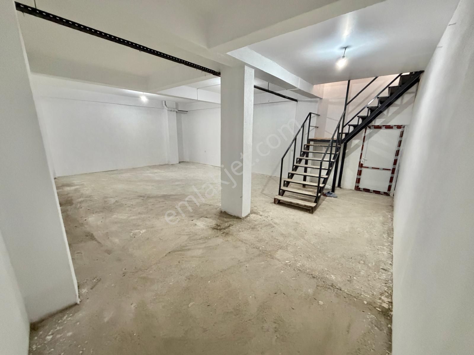 Sakarya Bosna Caddesi Üzeri Kiralık 90m2 Depo - Görsel 5