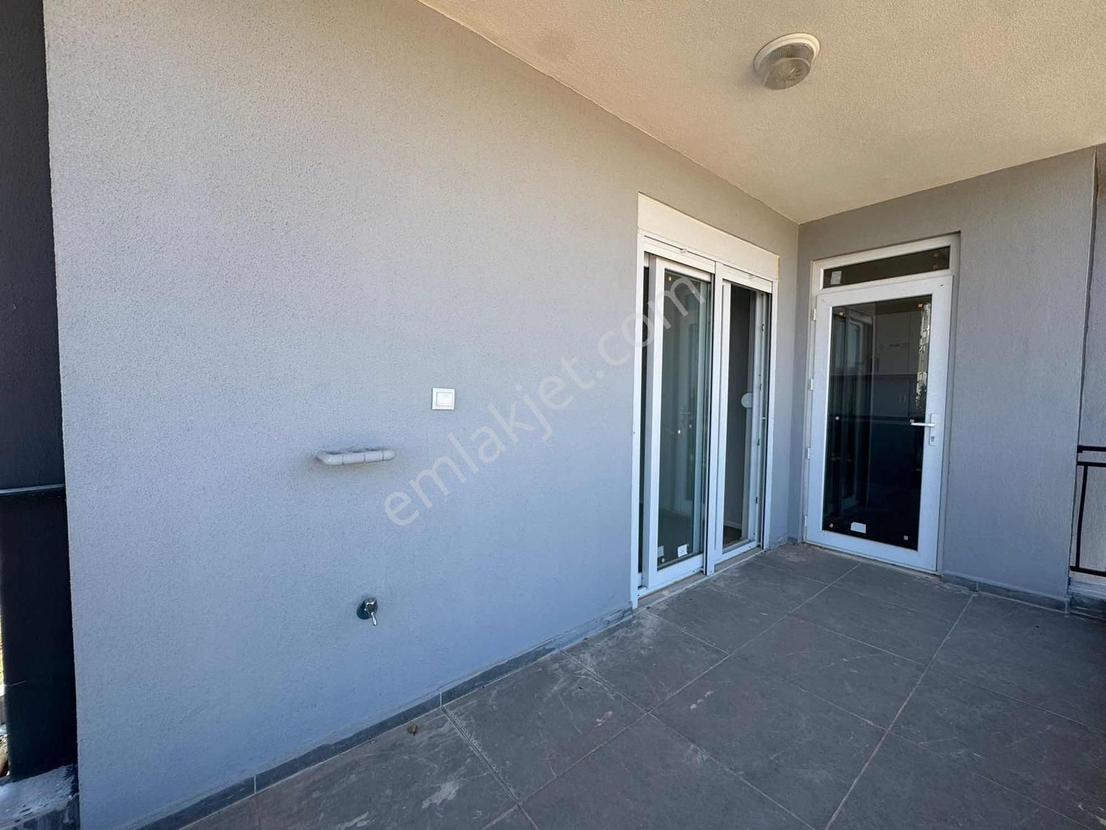 V. Karşıyaka Mahallesi 2+1 Ayrı Mutfak Geniş Satılık Daire - Görsel 13