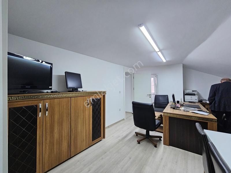Beylikdüzü Yakuplu Dönmez Plazada 4+1 Hukuk Bürosu Eşyalarıdır - Görsel 10