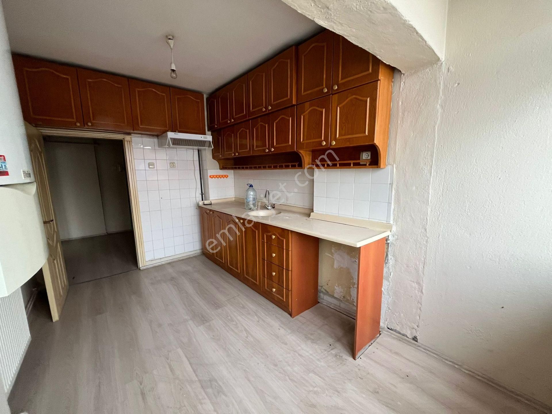 Mç Emlak'tan Mareşal Çakmak Mahallesin'de 3+1 Satılık Daire - Görsel 4