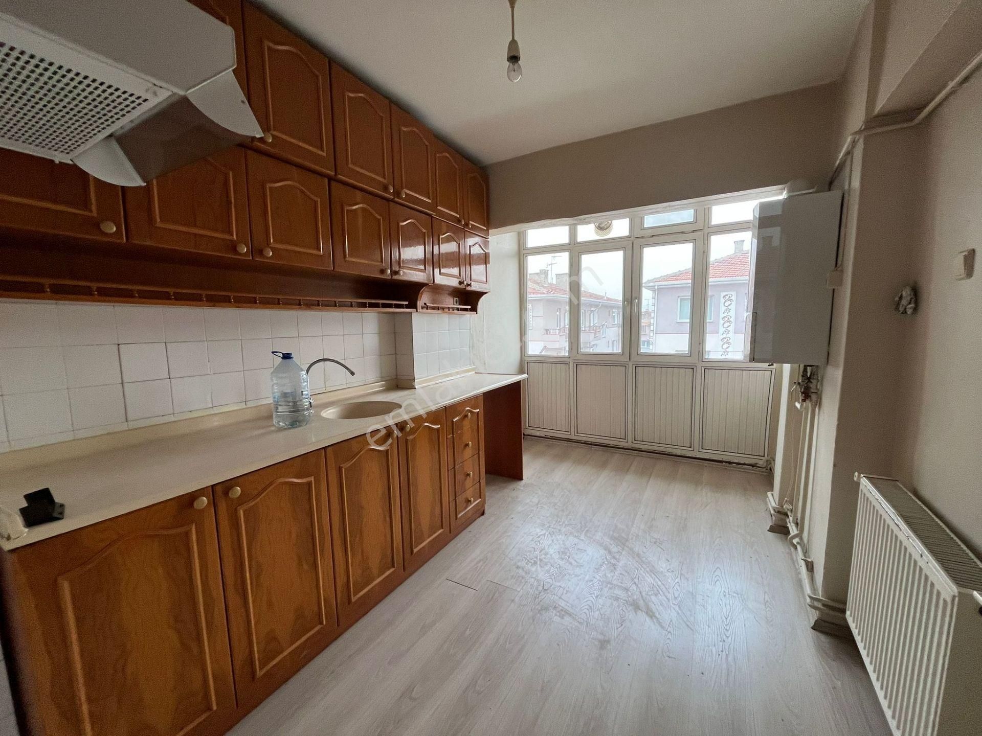 Mç Emlak'tan Mareşal Çakmak Mahallesin'de 3+1 Satılık Daire - Görsel 8