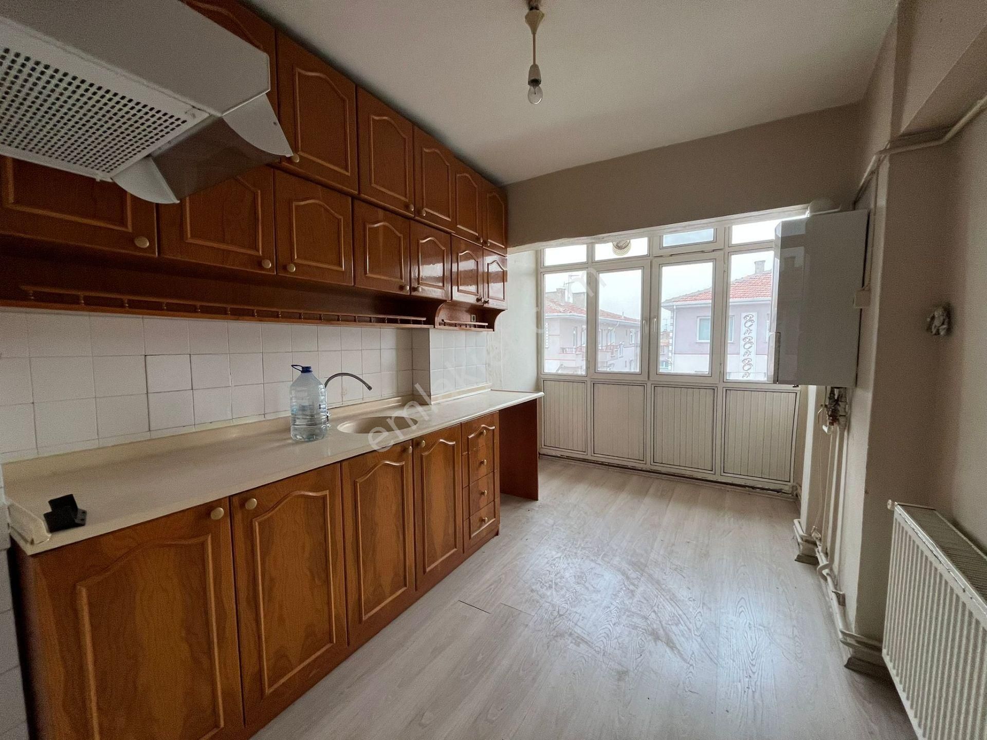 Mç Emlak'tan Mareşal Çakmak Mahallesin'de 3+1 Satılık Daire - Görsel 6