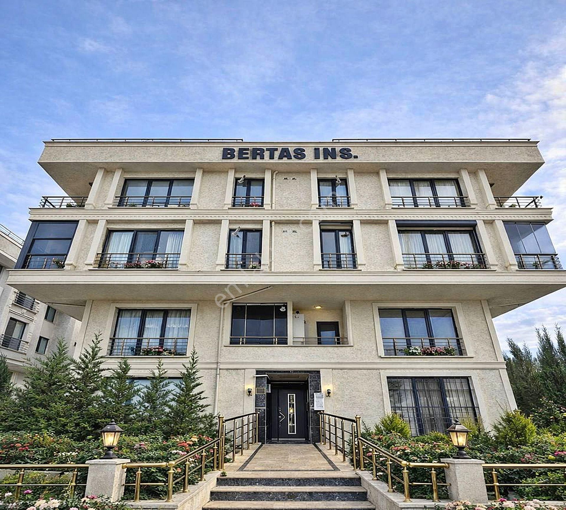 Beylikdüzü West Marina'ya Komşu Full Deniz Manzaralı 3+2 Dubleks - Görsel 2