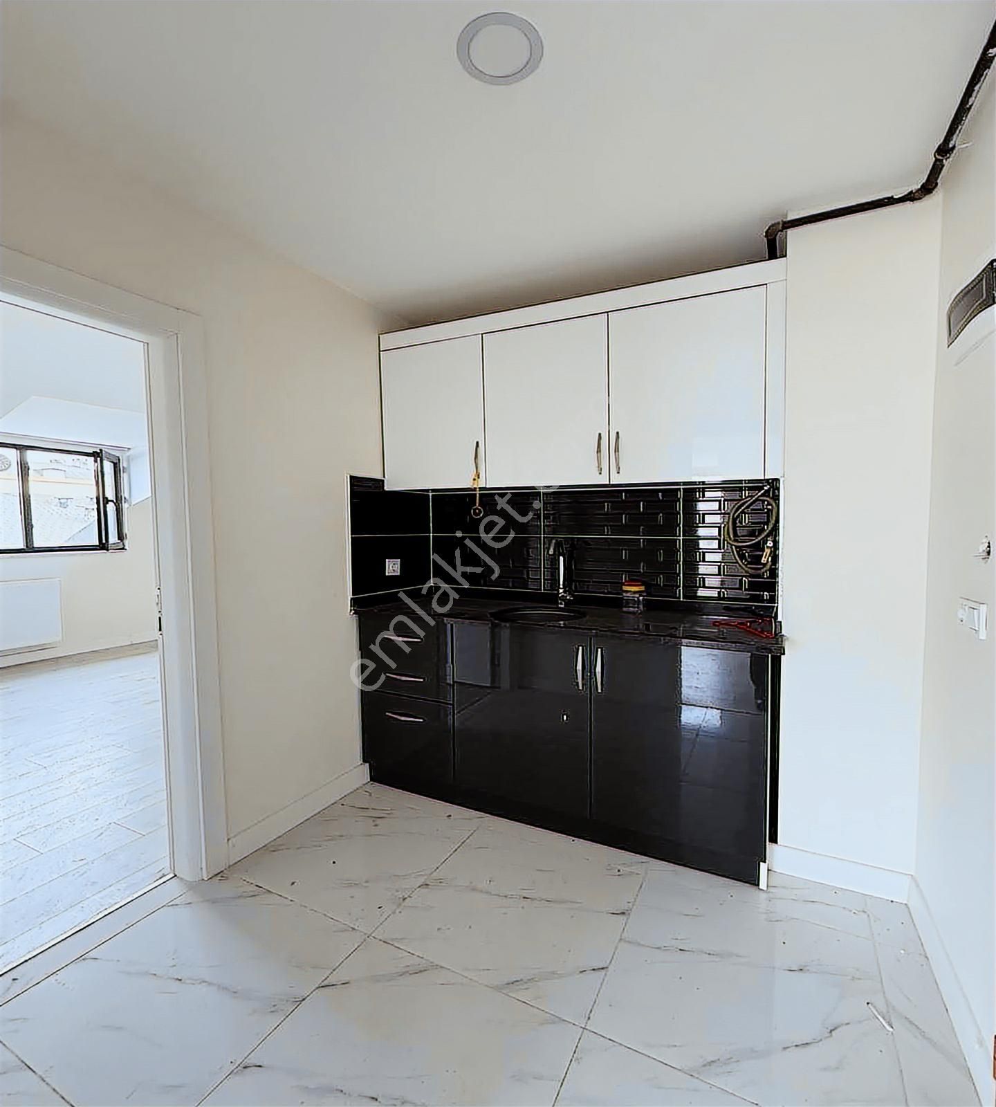 Beylikdüzü West Marina'ya Komşu Full Deniz Manzaralı 3+2 Dubleks - Görsel 34