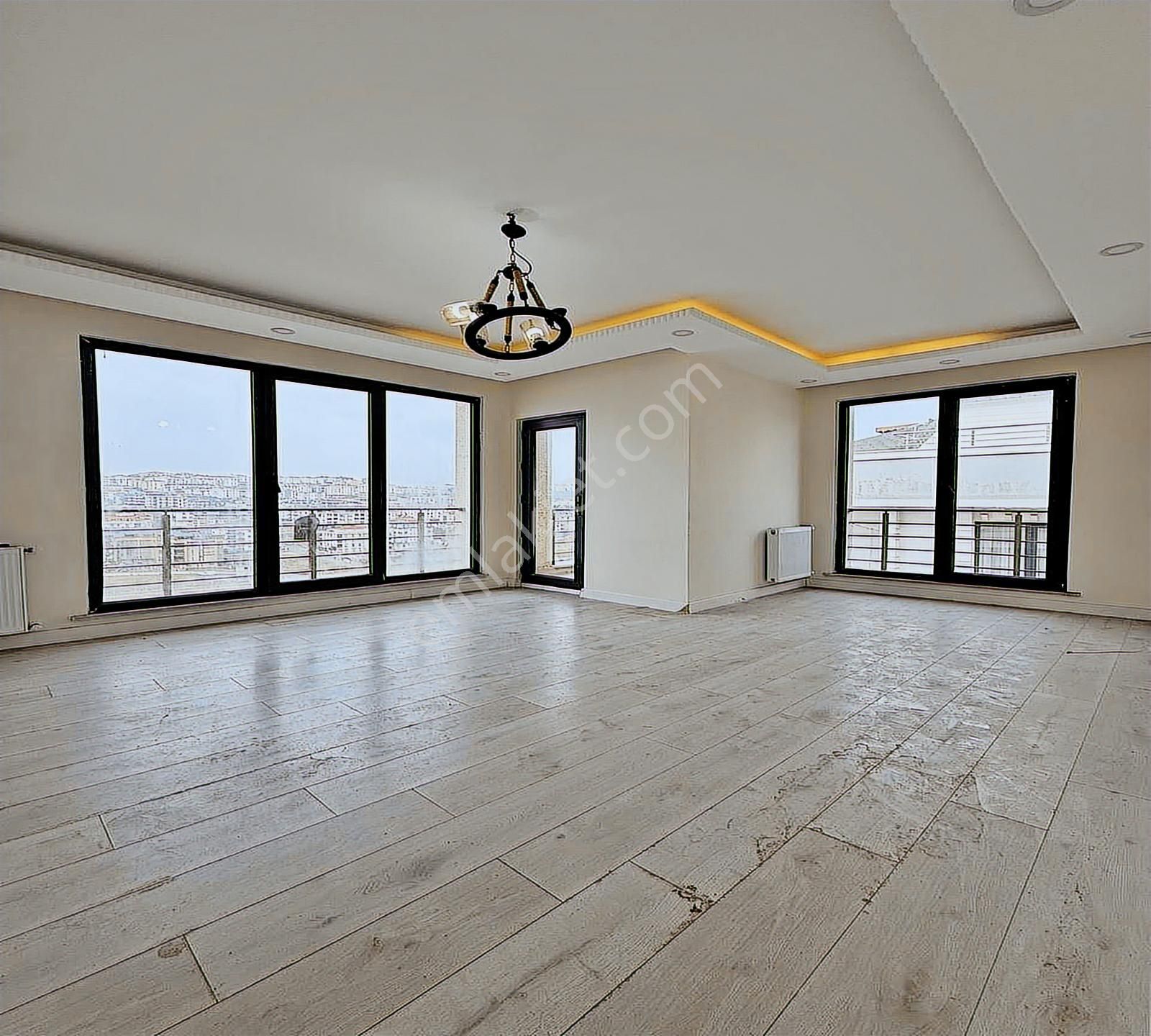 Beylikdüzü West Marina'ya Komşu Full Deniz Manzaralı 3+2 Dubleks - Görsel 3