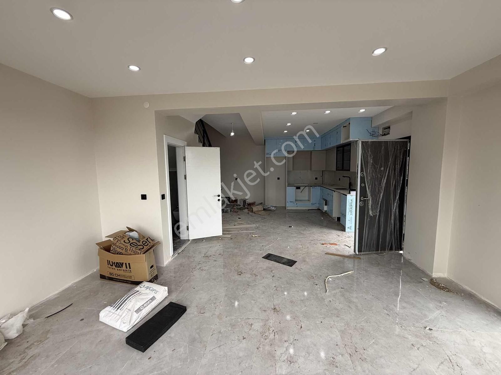 Karasu Aziziye De Yazlık Fıyatına Müstakil Bahçe Fırsat Villa - Görsel 4