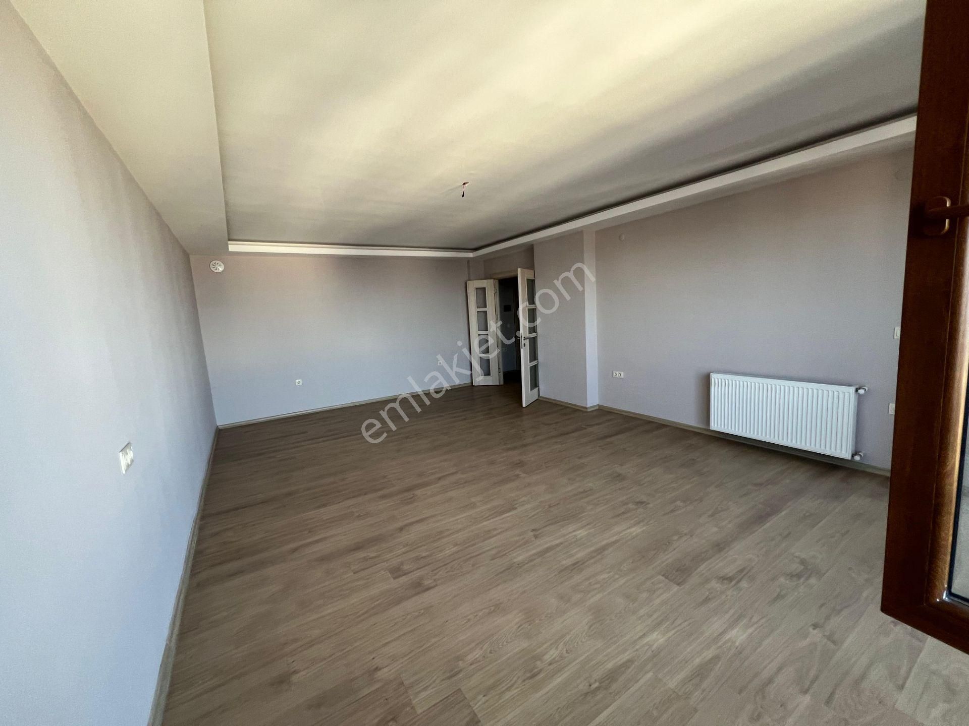 Trabzon Yalıncak Florya Sitesi Deniz Manzaralı 3+1 Kiralık Daire - Görsel 18