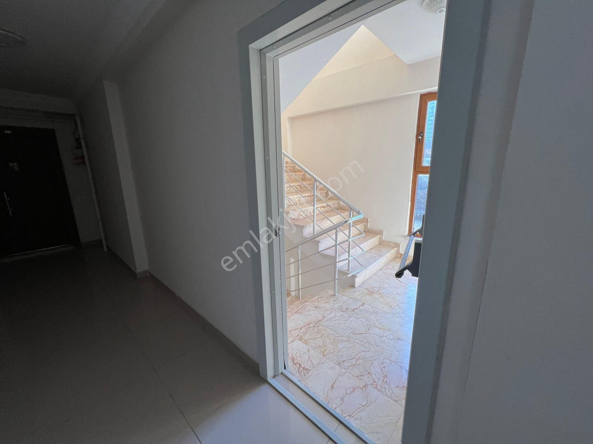 Trabzon Yalıncak Florya Sitesi Deniz Manzaralı 3+1 Kiralık Daire - Görsel 9