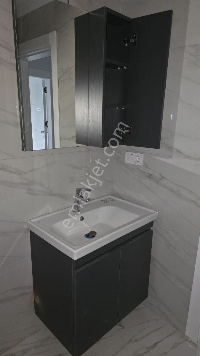 Üniversite Mah. 1+1 4.kat Kiralık Sıfır Daire - Görsel 10