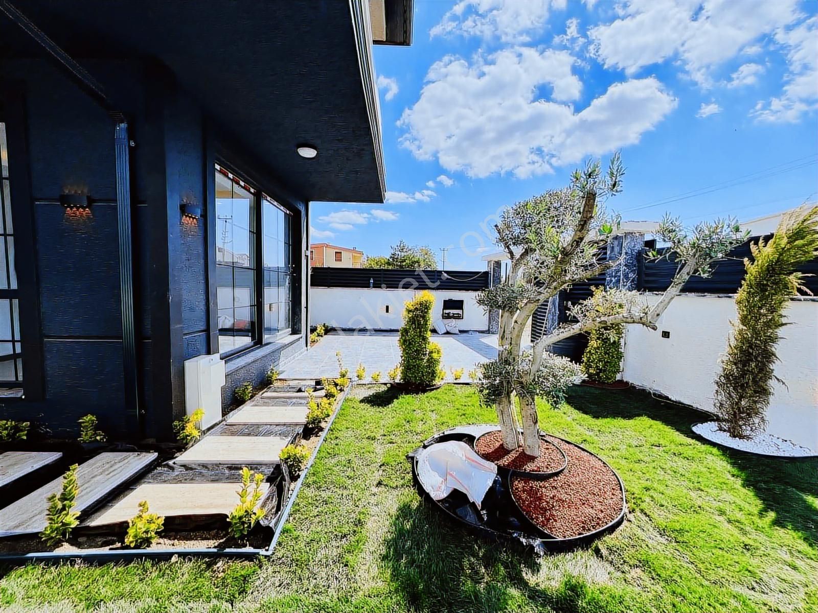 Mega Yapıdan 320m² Arsa İçinde Deniz Manzaralı 5+1 Lüx Müstakil - Görsel 15