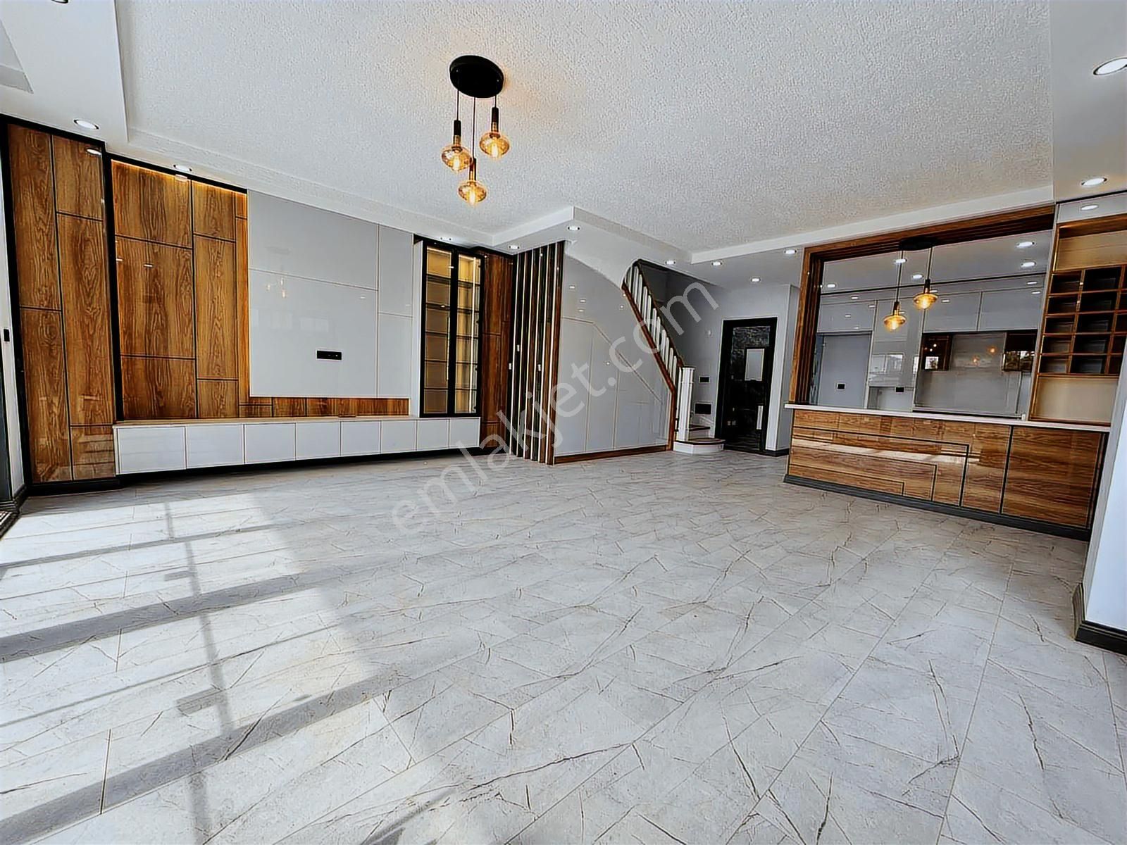 Mega Yapıdan Deniz Manzaralı Havuzlu İskanlı 5+1 Müstakil - Görsel 3