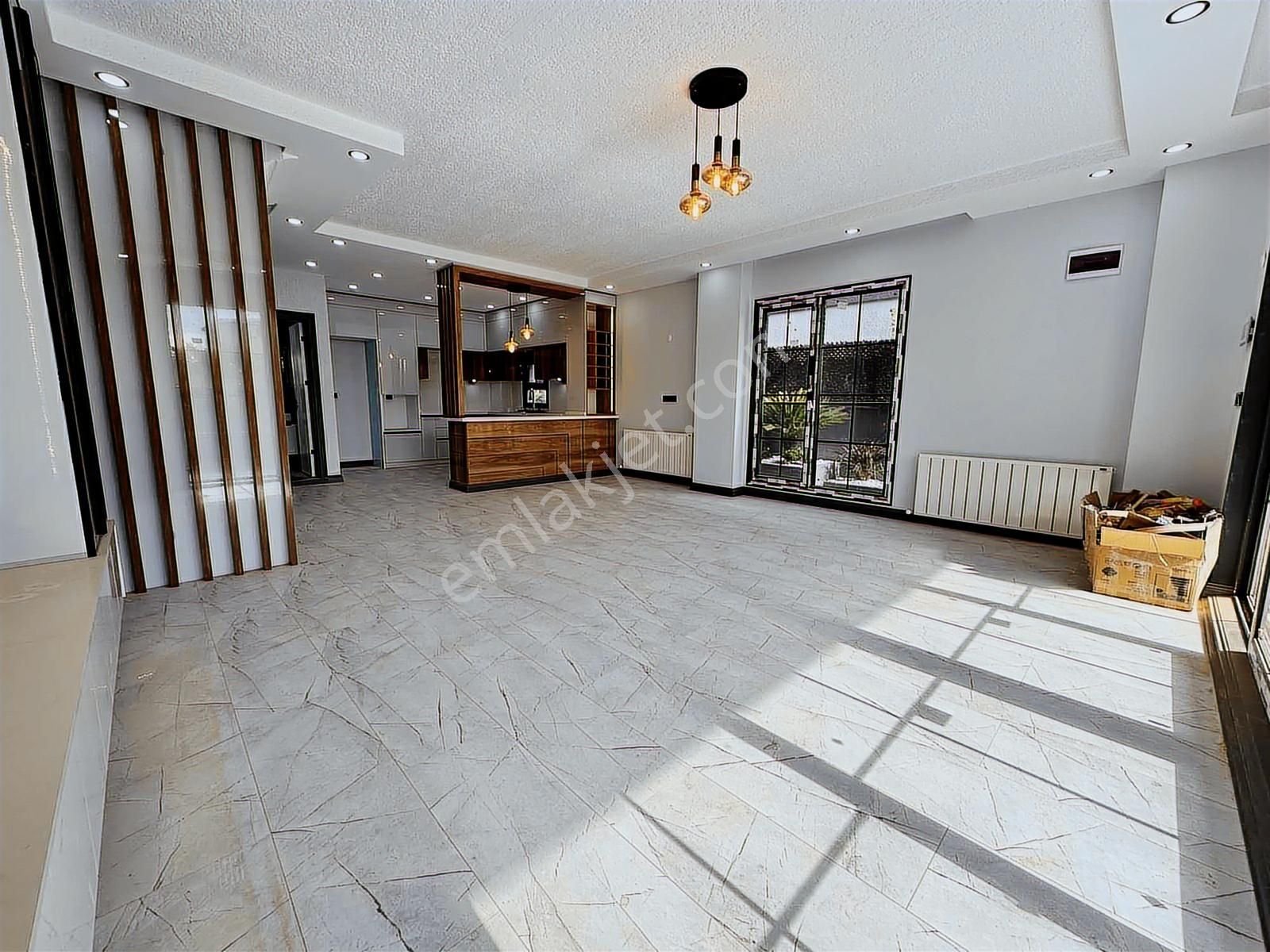 Mega Yapıdan Deniz Manzaralı Havuzlu İskanlı 5+1 Müstakil - Görsel 15