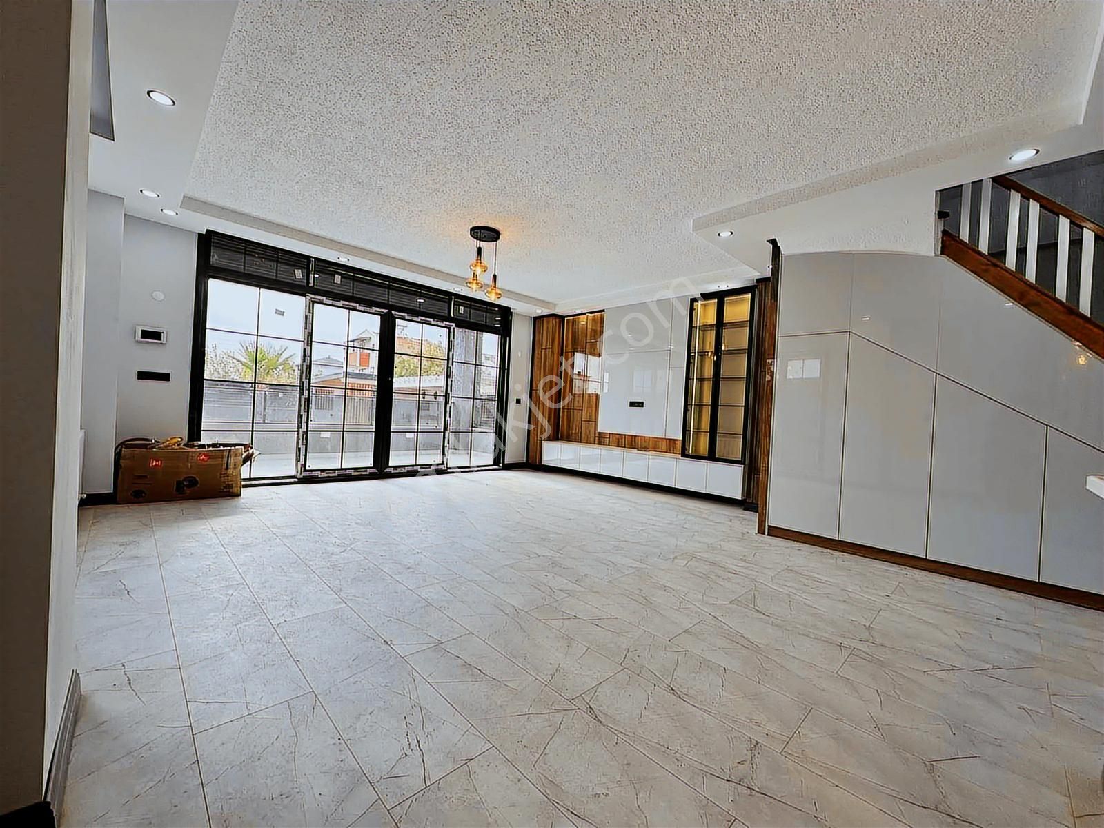 Mega Yapıdan Deniz Manzaralı Havuzlu İskanlı 5+1 Müstakil - Görsel 20