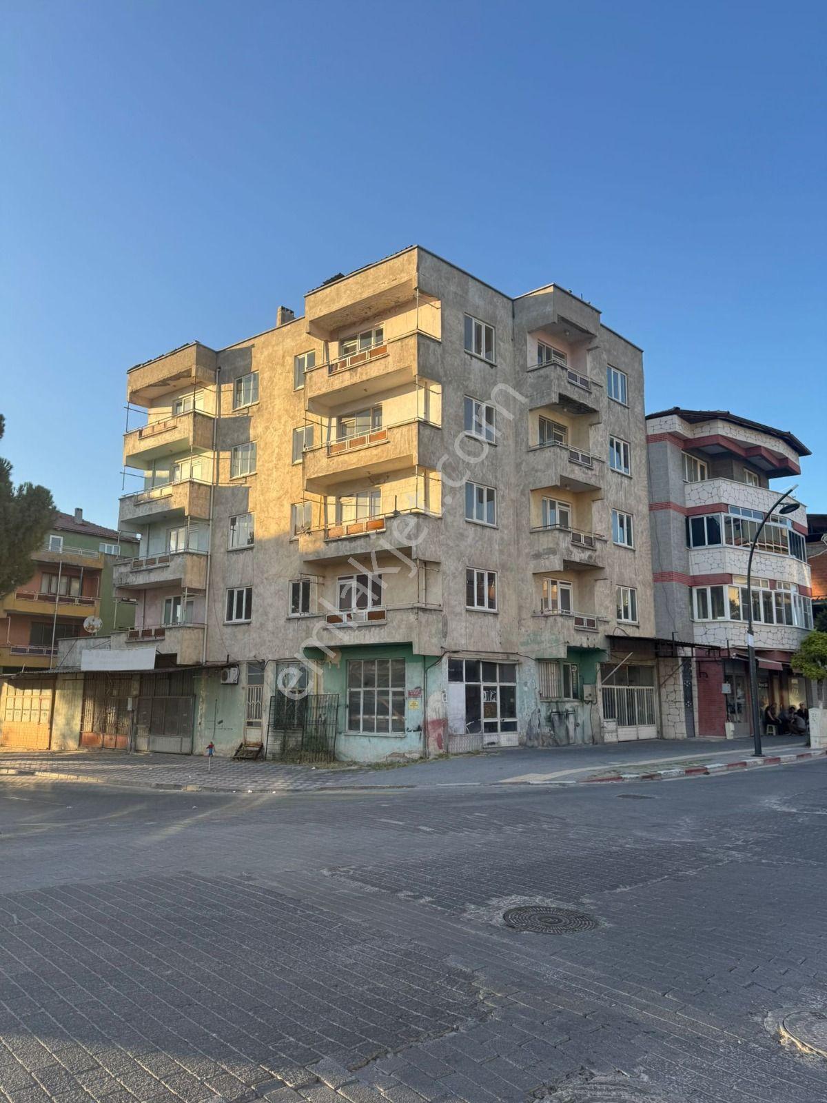 Kuzey Emlak'tan - Ana Cadde Üzeri - Köşe Parsel - Görsel 3