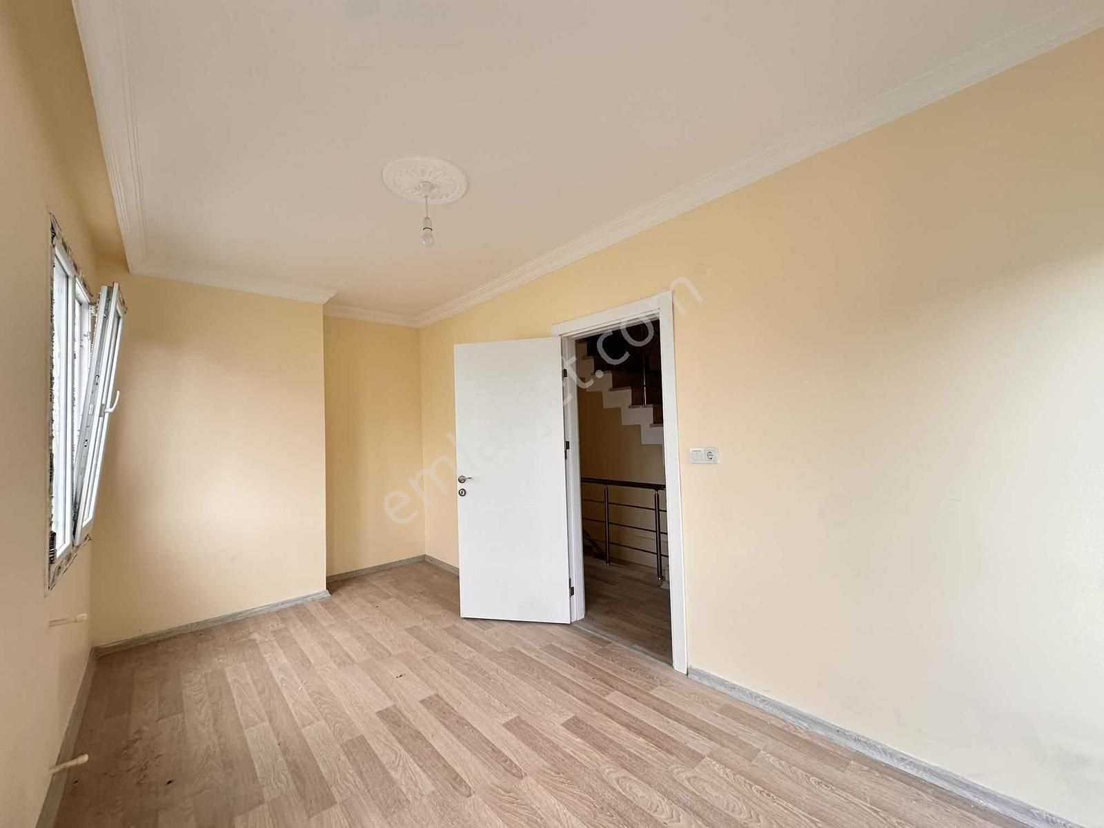 Mega Yapıdan Merkezde İskanlı Geniş Bahçeli 3+1 Lüx Villa - Görsel 35