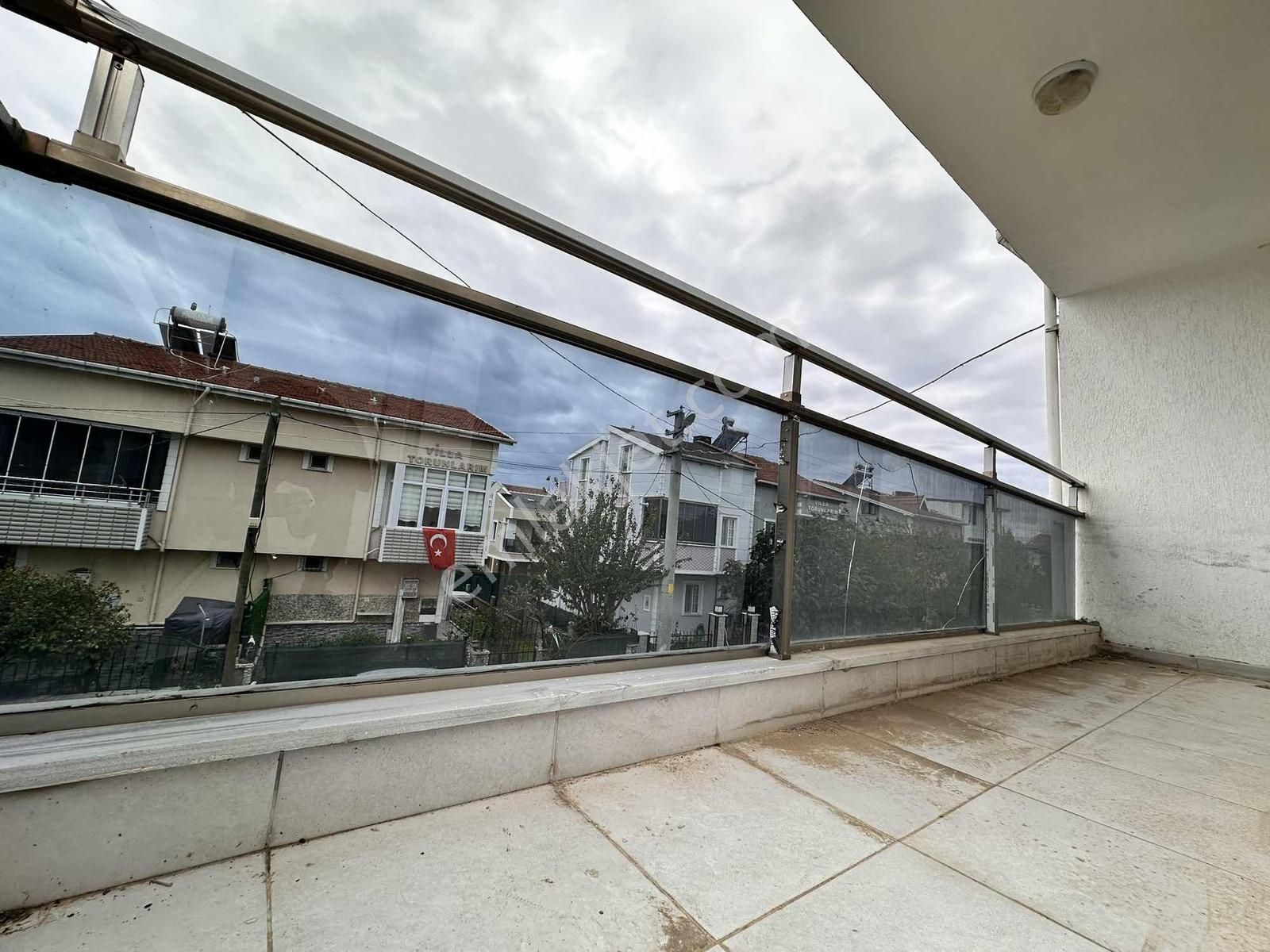 Mega Yapıdan Merkezde İskanlı Geniş Bahçeli 3+1 Lüx Villa - Görsel 21