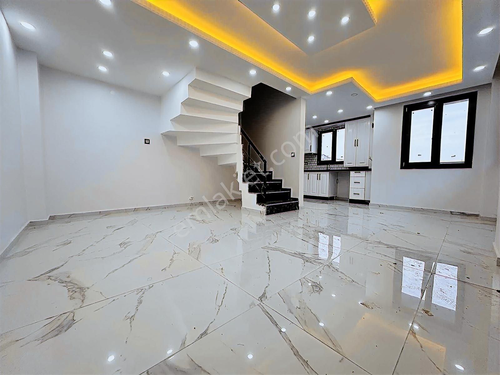 Mega Yapıdan Merkezi Konum Deniz Manzaralı İskanlı 3+1 Lüx Villa - Görsel 14