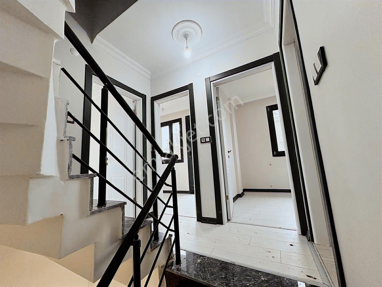 Mega Yapıdan Merkezi Konum Deniz Manzaralı İskanlı 3+1 Lüx Villa - Görsel 35