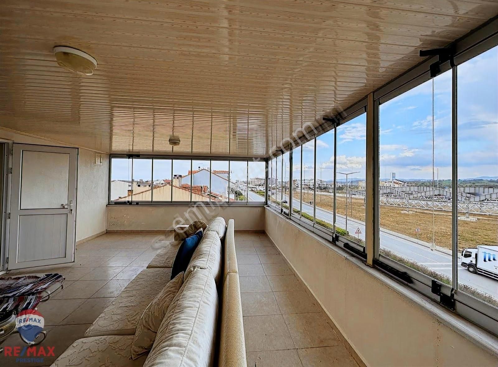 Biga Bandırma Caddesinde Anayol Üzeri Satılık Dubleks Daire