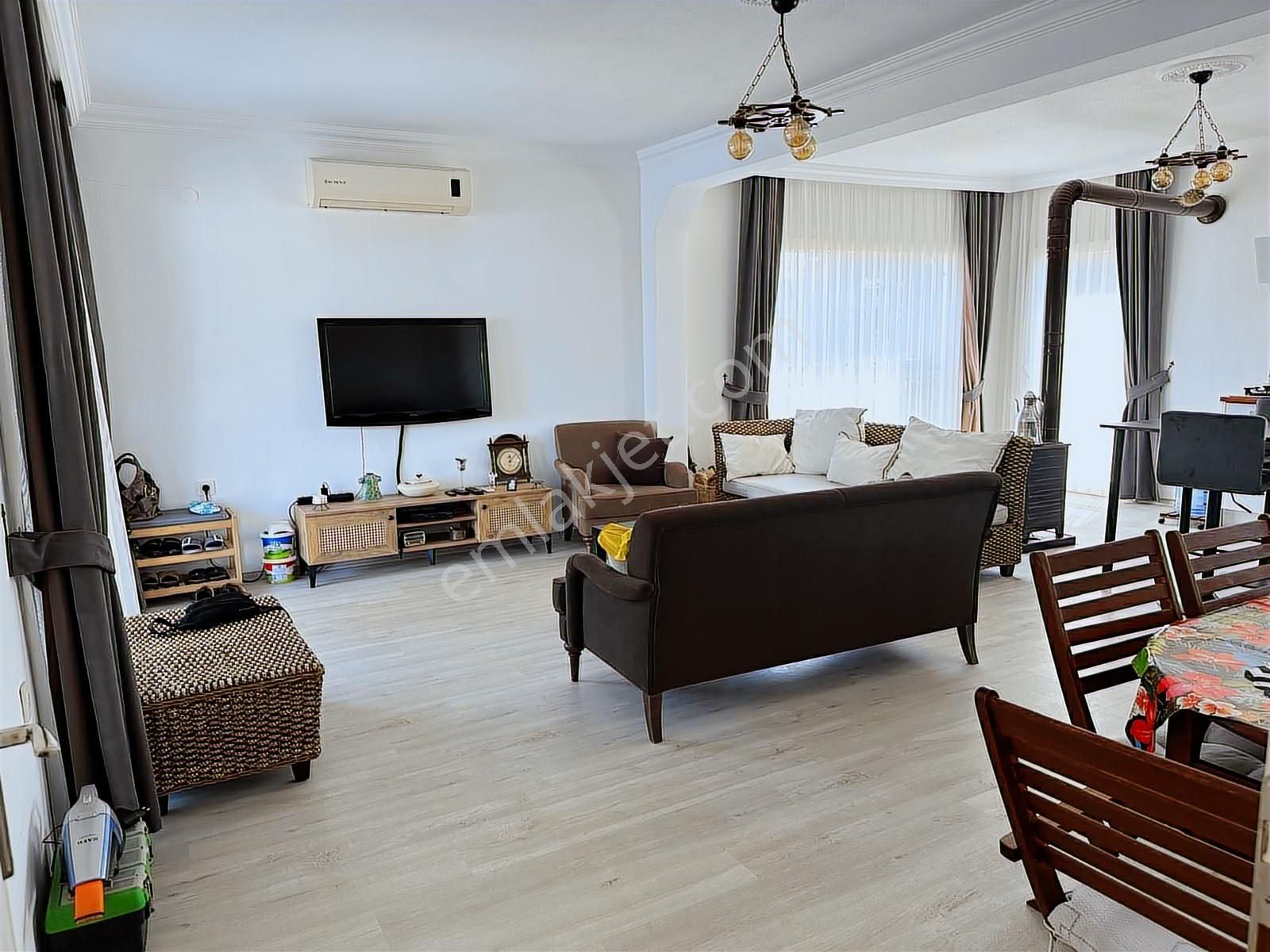 Bodrum Kısırlar Asfalt Cepheli 150m2 Ev - Görsel 13